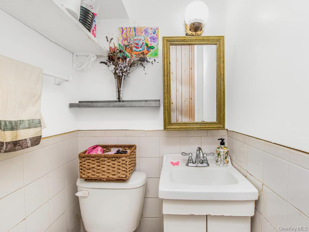 #6 photo, 18 South Circle, Yonkers , NY 10703