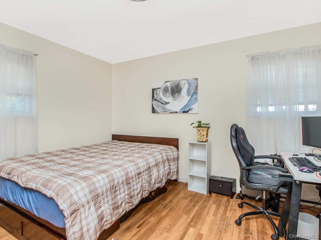 #9 photo, 18 South Circle, Yonkers , NY 10703