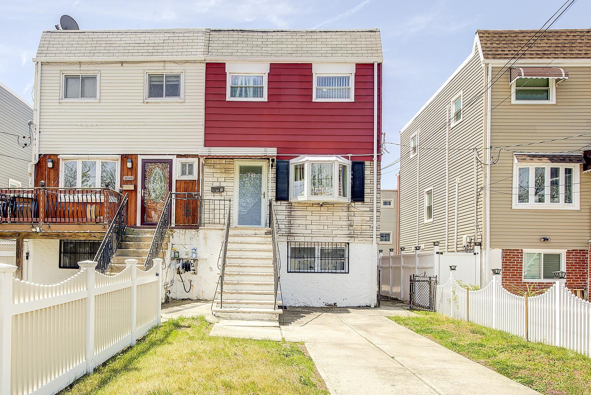 #2 photo, 627 Beach 65th Street, クイーンズ区 Arverne , NY 11692