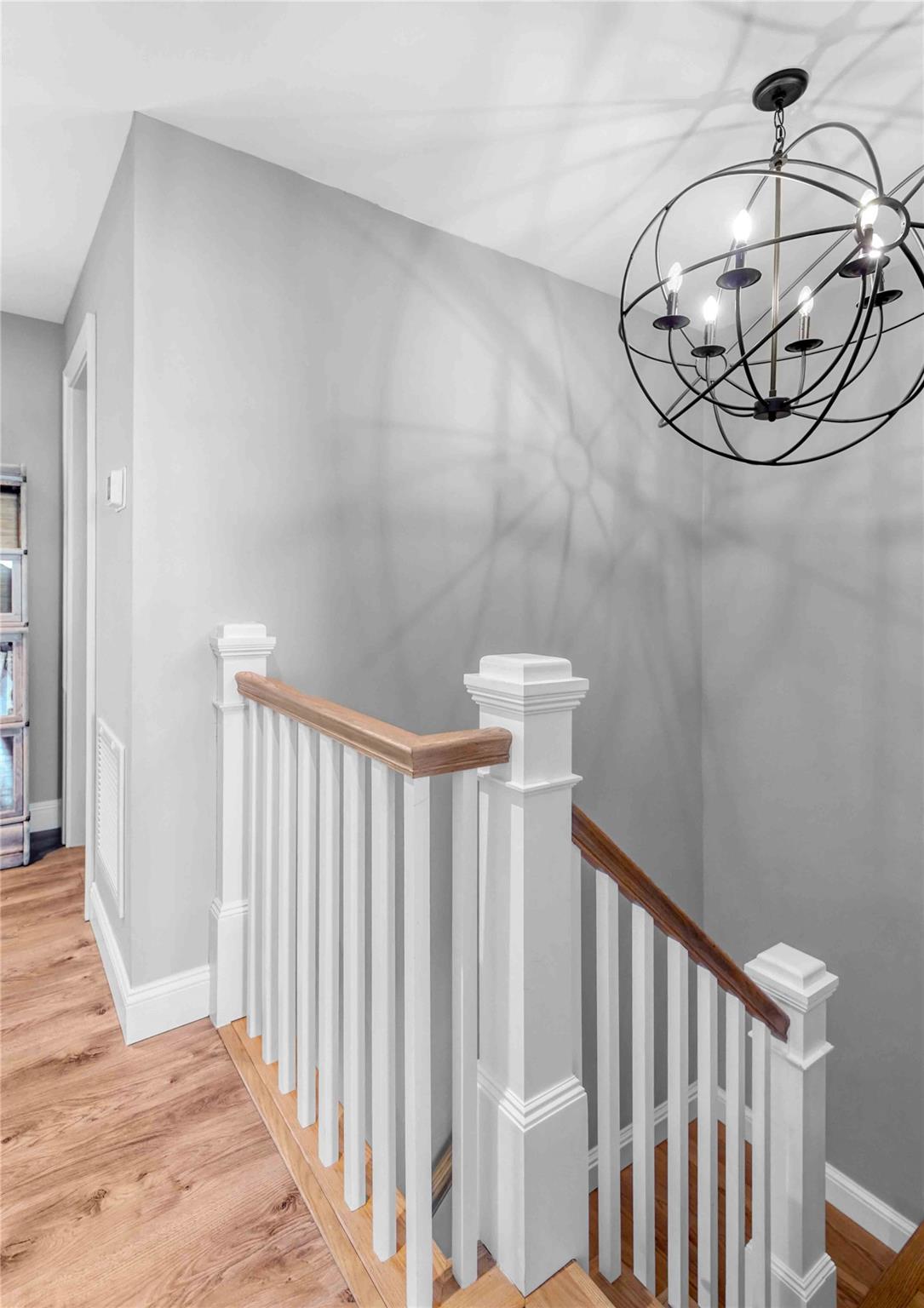 #12 photo, 24 Laura Lee Drive, 東長島 Center Moriches , NY 11934