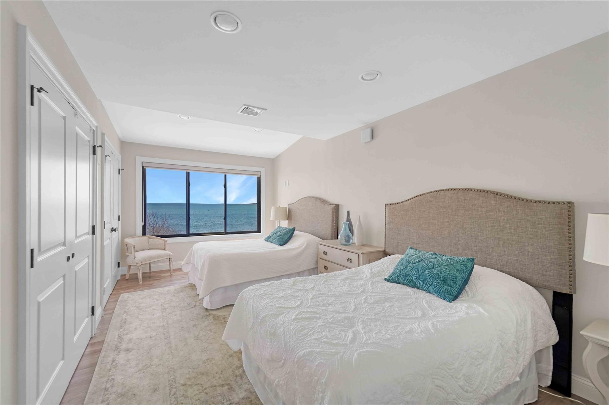 #14 photo, 24 Laura Lee Drive, 東長島 Center Moriches , NY 11934