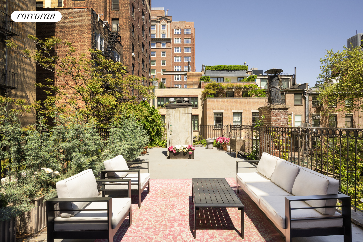 #17 photo, 3 E 9TH Street, Greenwich Village , NY 10003