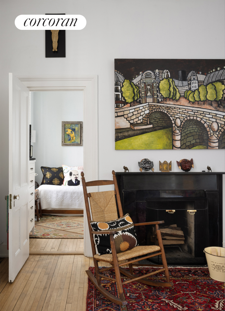 #19 photo, 3 E 9TH Street, Greenwich Village , NY 10003