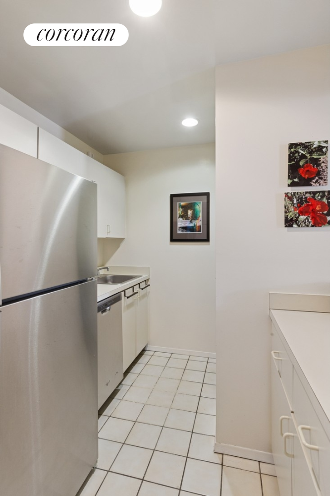 #4 photo, 253 W 73RD Street, マンハッタン Upper West Side , NY 10023