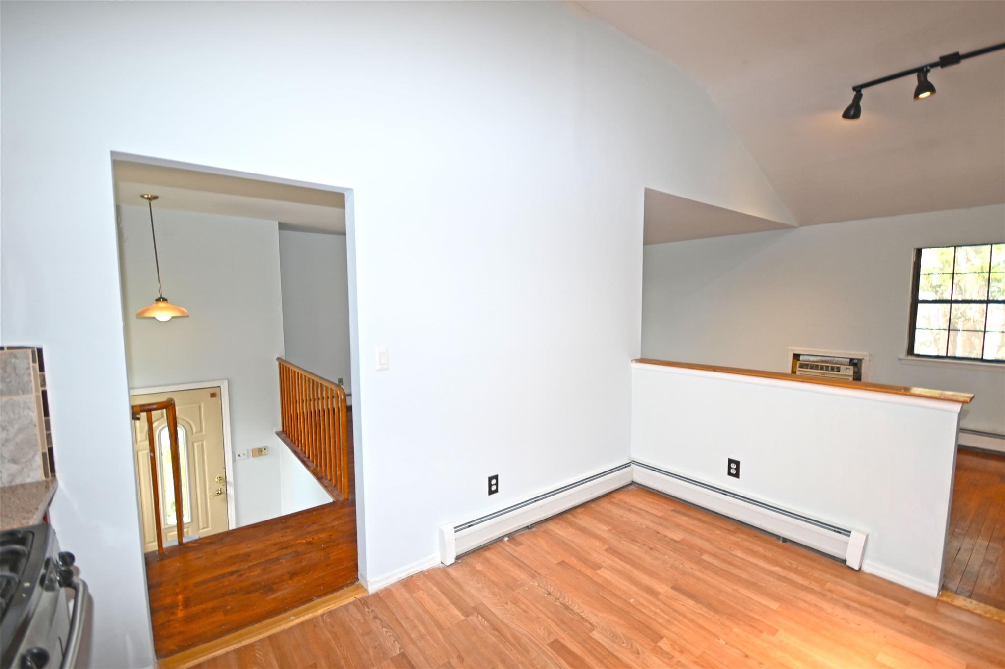 #10 photo, 51 Manor Road, ナッソー郡 Valley Stream , NY 11580