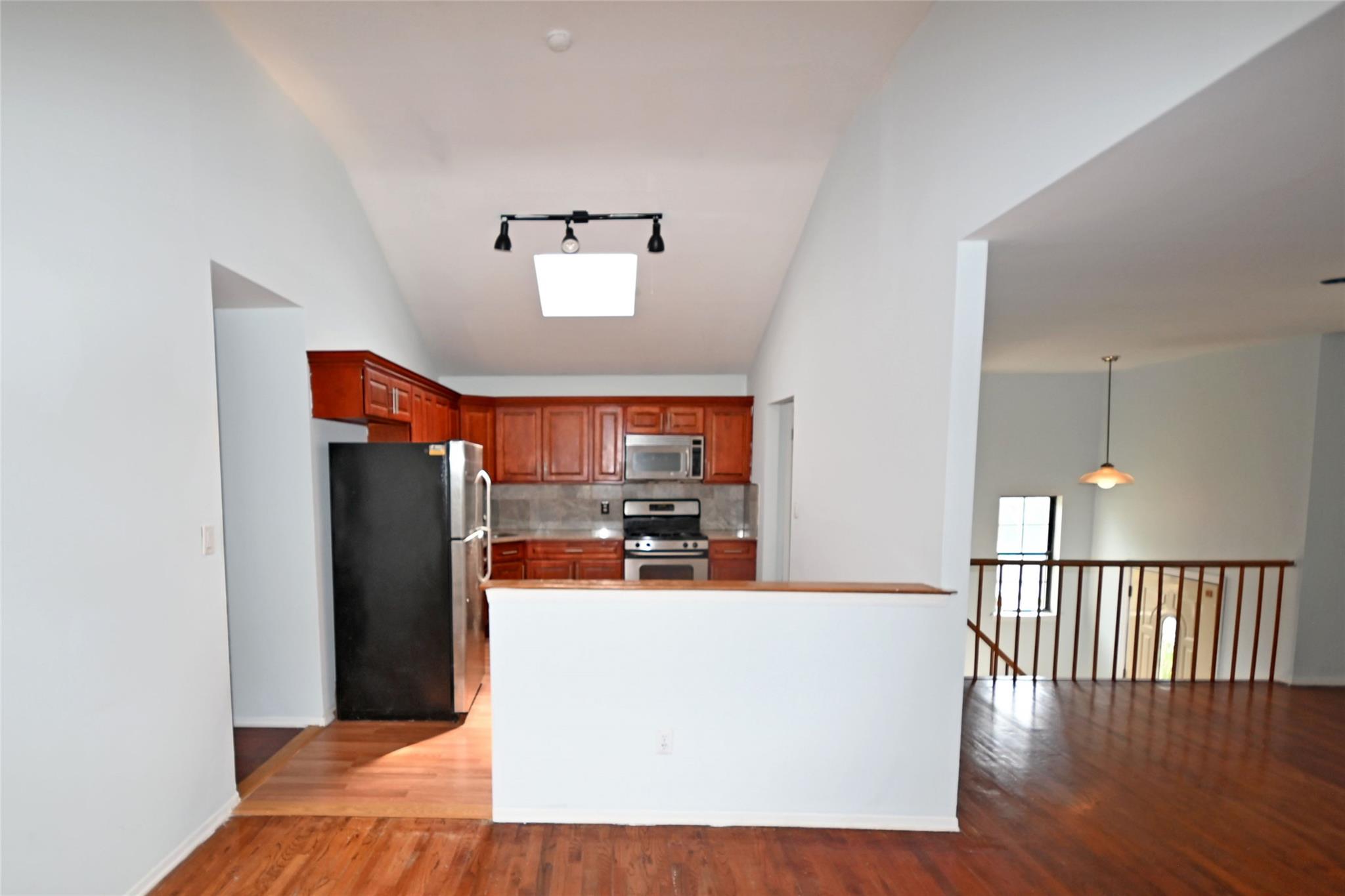 #13 photo, 51 Manor Road, ナッソー郡 Valley Stream , NY 11580