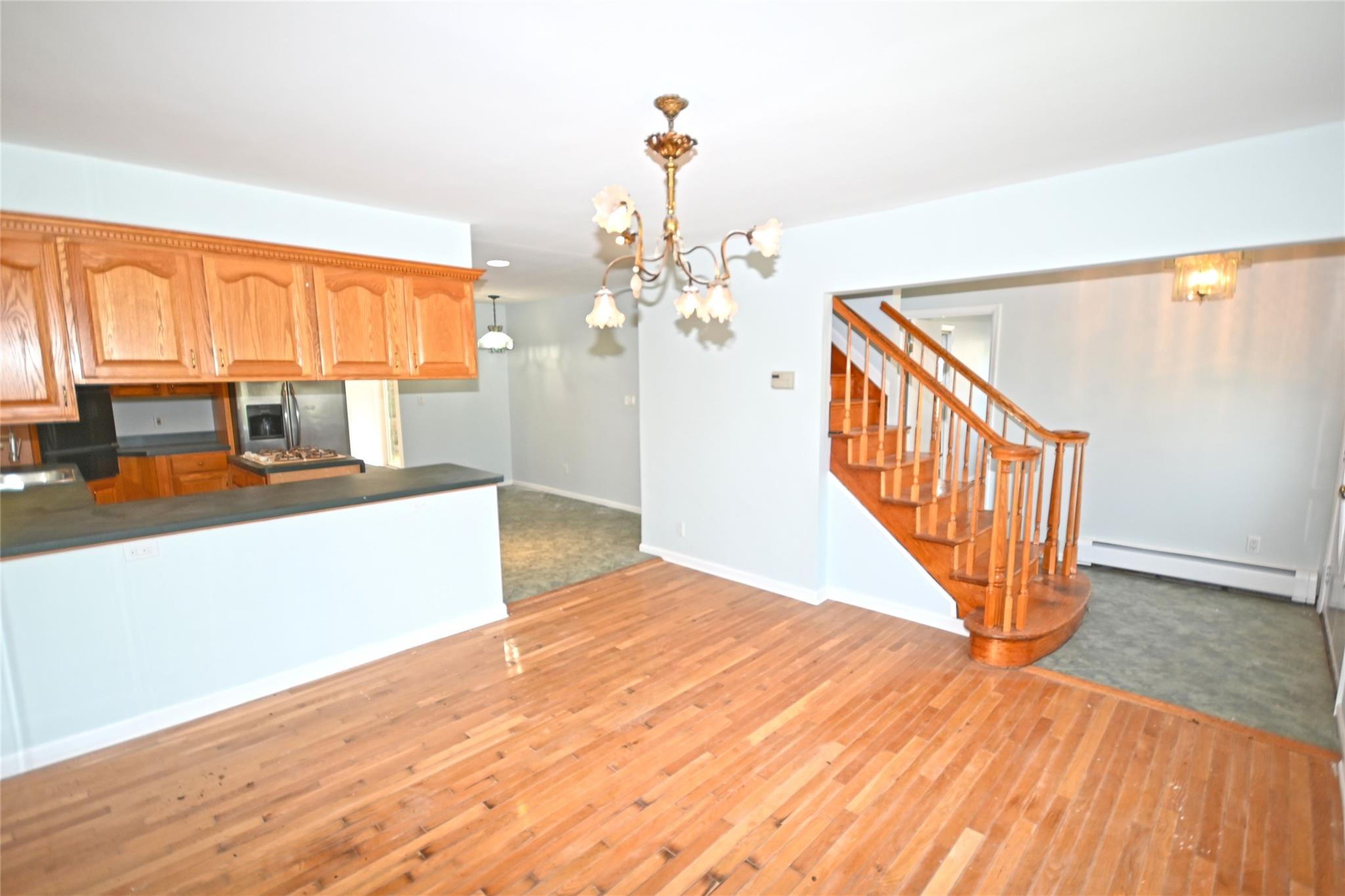 #10 photo, 2198 Willow Street, Wantagh , NY 11793
