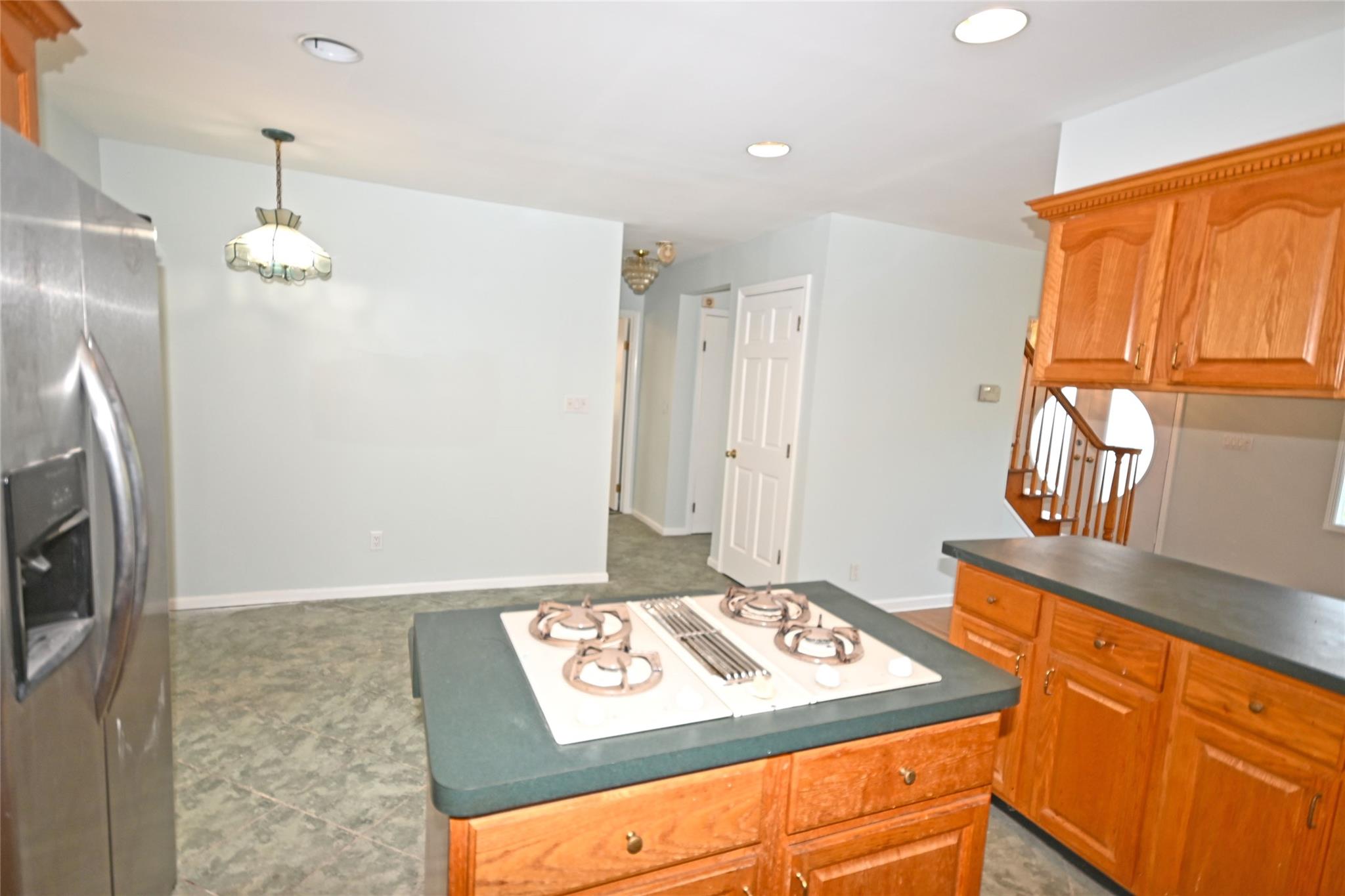 #5 photo, 2198 Willow Street, Wantagh , NY 11793