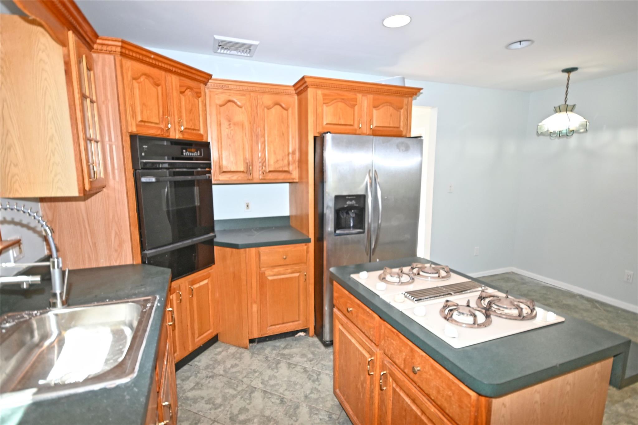 #7 photo, 2198 Willow Street, Wantagh , NY 11793