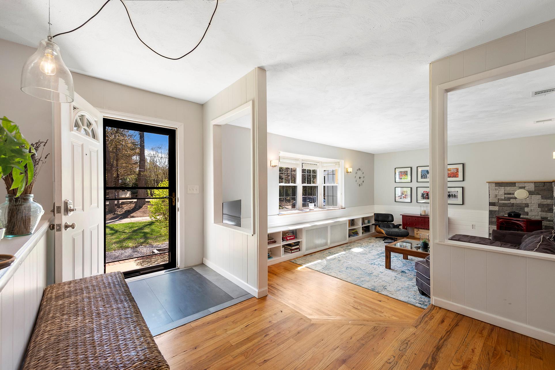 #1 photo, 16 Payne Avenue, サフォーク郡 Sag Harbor , NY 11963