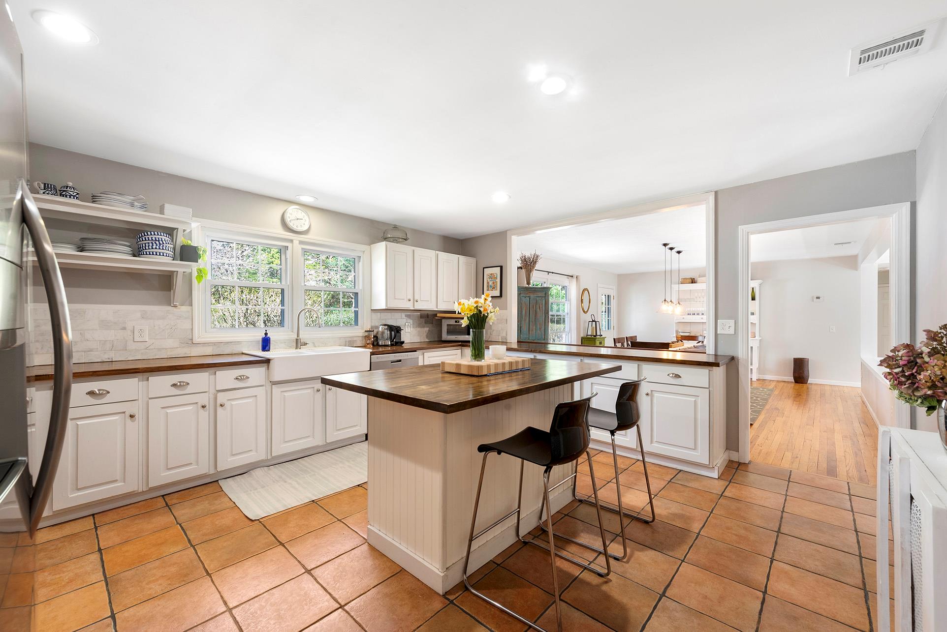 #4 photo, 16 Payne Avenue, サフォーク郡 Sag Harbor , NY 11963