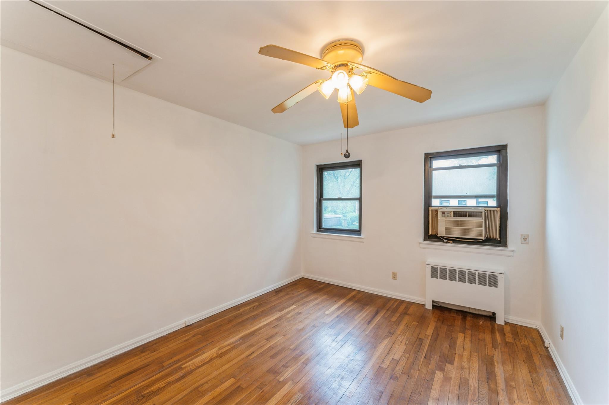 #14 photo, 274 Cherry Valley Avenue, Garden City , NY 11530