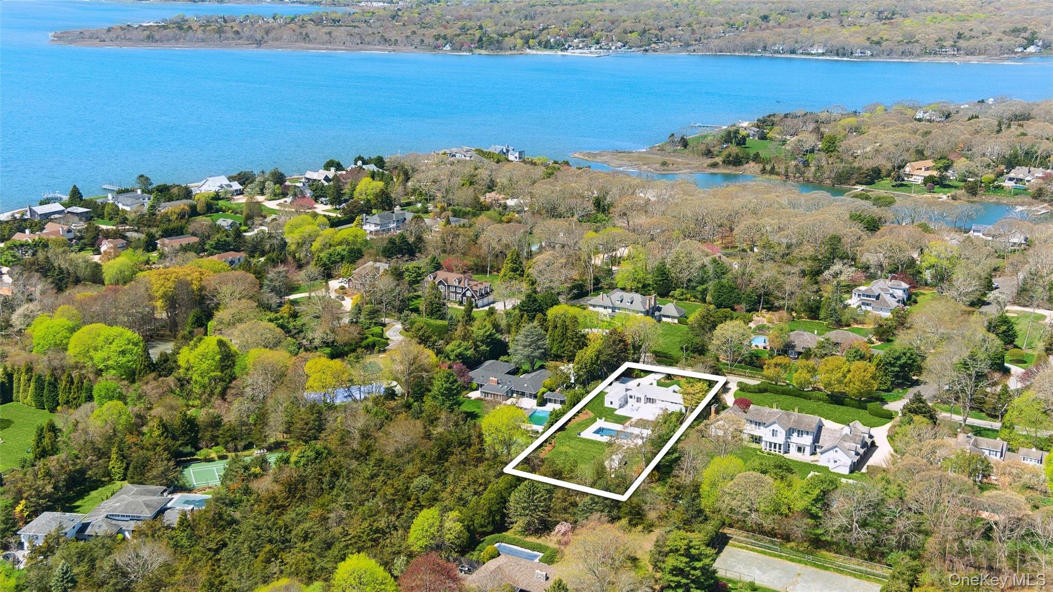 #11 photo, 26 Basket Neck Lane, サフォーク郡 Remsenburg , NY 11960