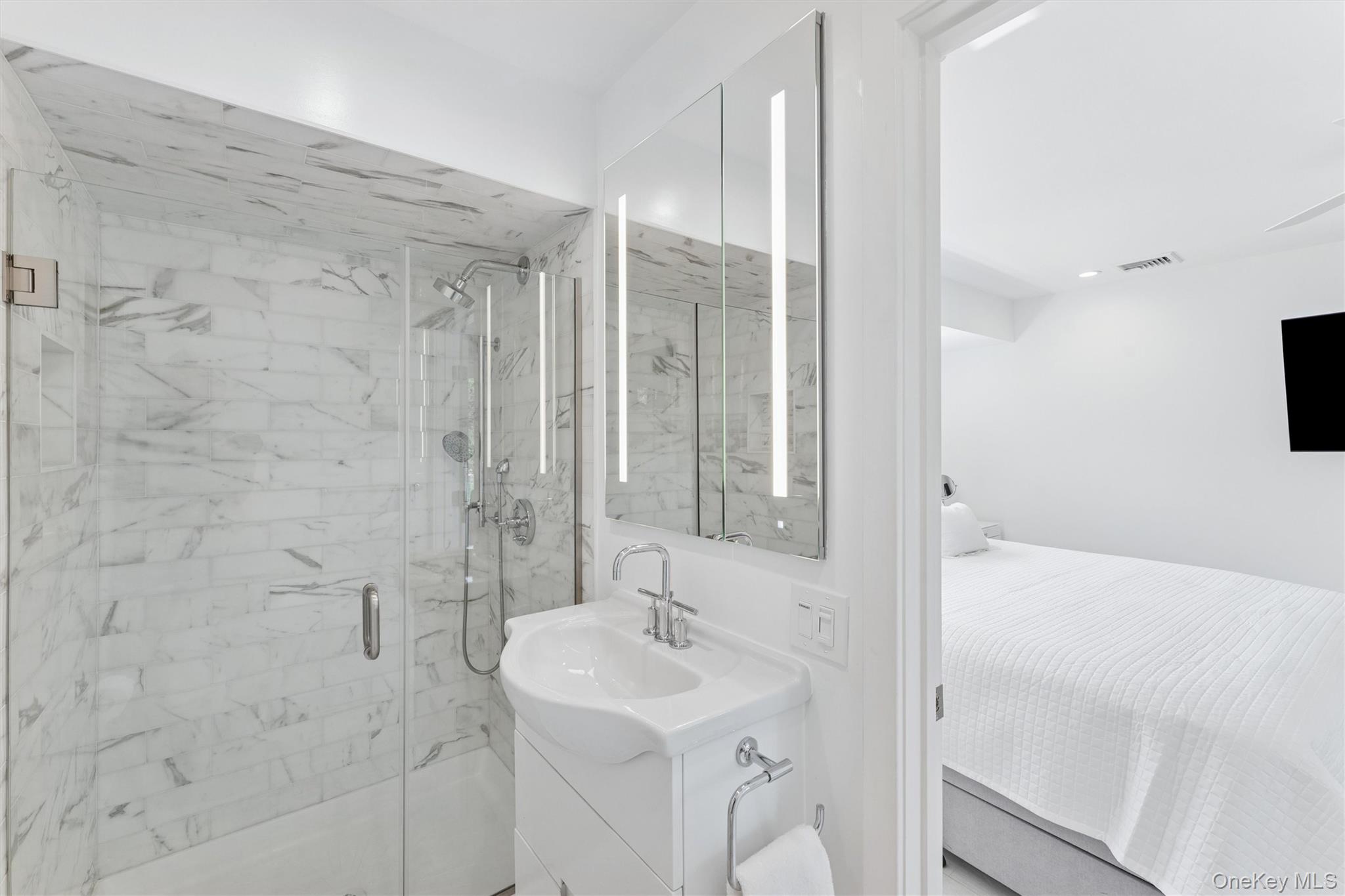 #19 photo, 26 Basket Neck Lane, サフォーク郡 Remsenburg , NY 11960