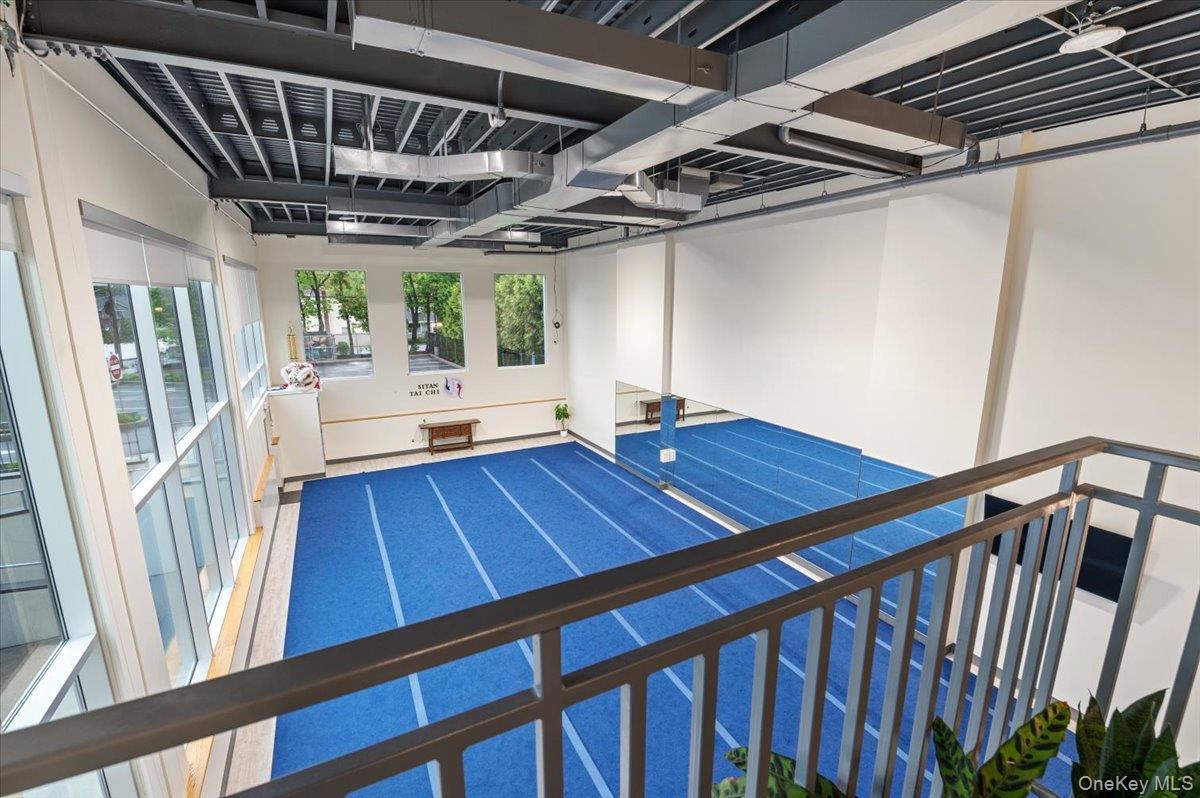 #19 photo, 391 W Jericho Turnpike, サフォーク郡 Huntington , NY 11753