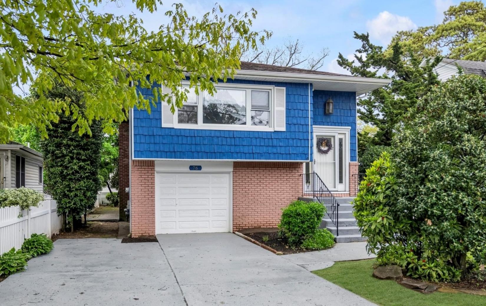 #1 photo, 76 Melrose Avenue, Lynbrook , NY 11563