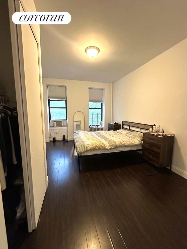 #1 photo, 1580 1ST Avenue, Yorkville , NY 10028