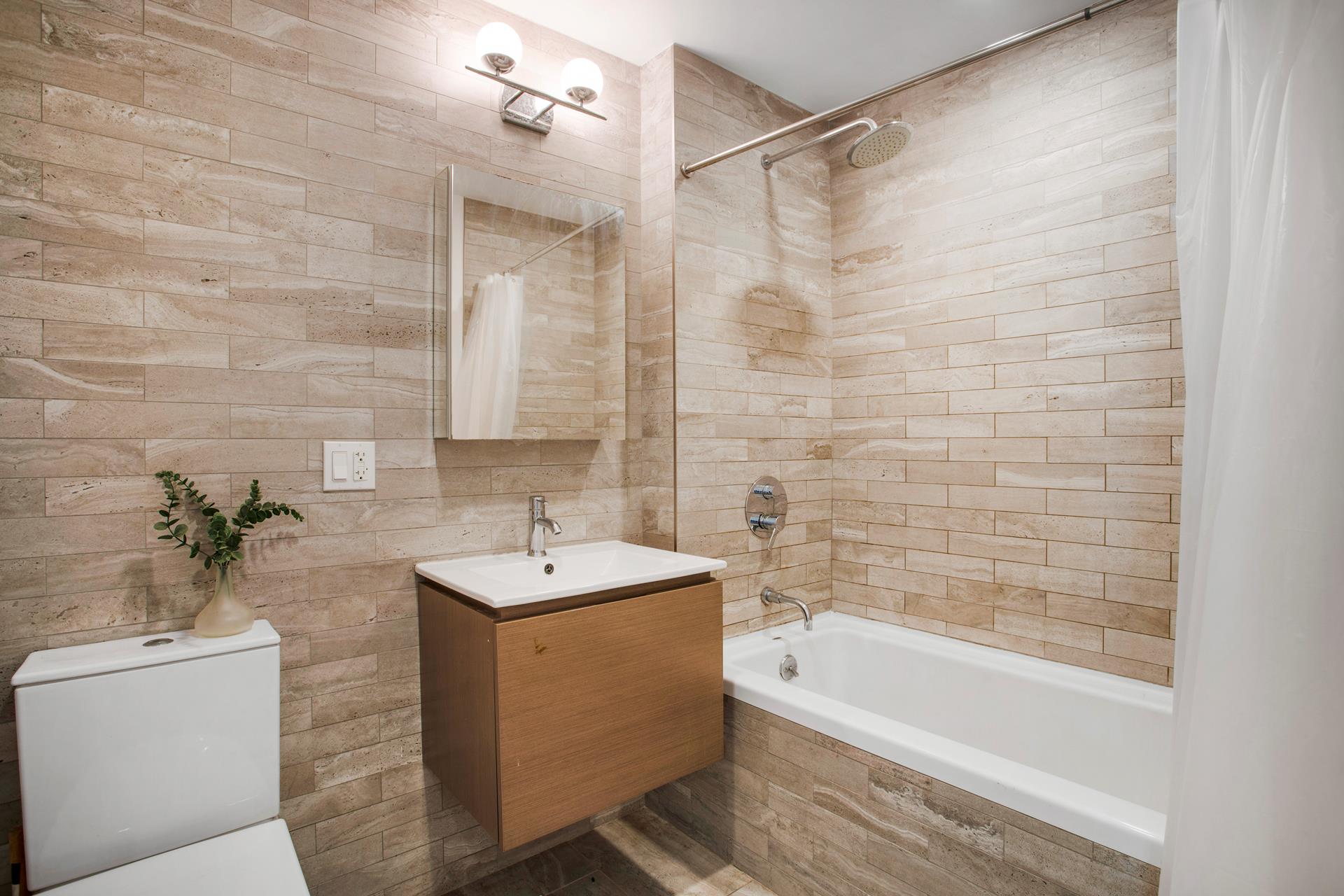 #5 photo, 686 MAC DONOUGH Street, ブルックリン区 Stuyvesant Heights , NY 11233