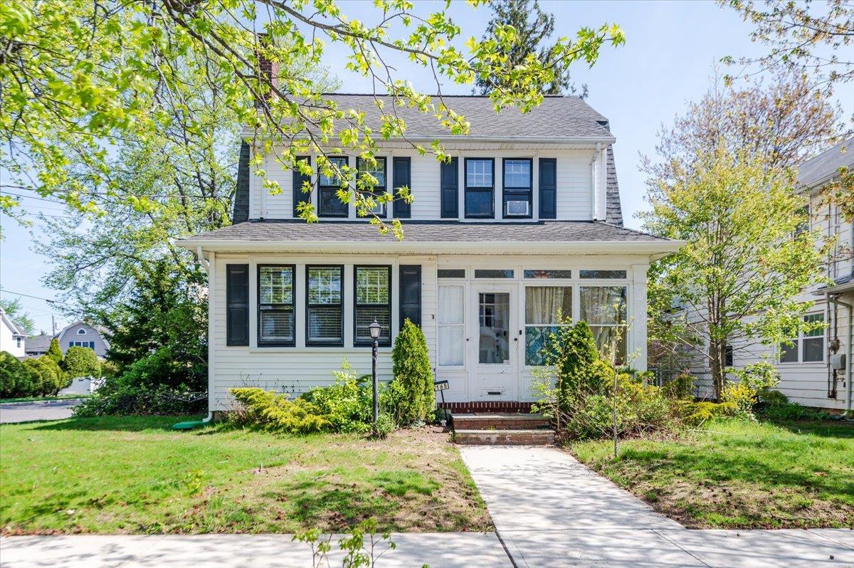 #1 photo, 165 Raymond Street, নাসাউ কাউন্টি Rockville Centre , NY 11570