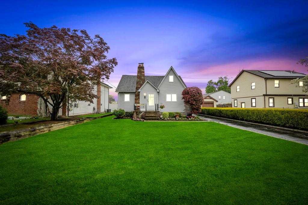 #1 photo, 119 Floral Avenue, 長島 貝斯佩奇 Bethpage , NY 11714