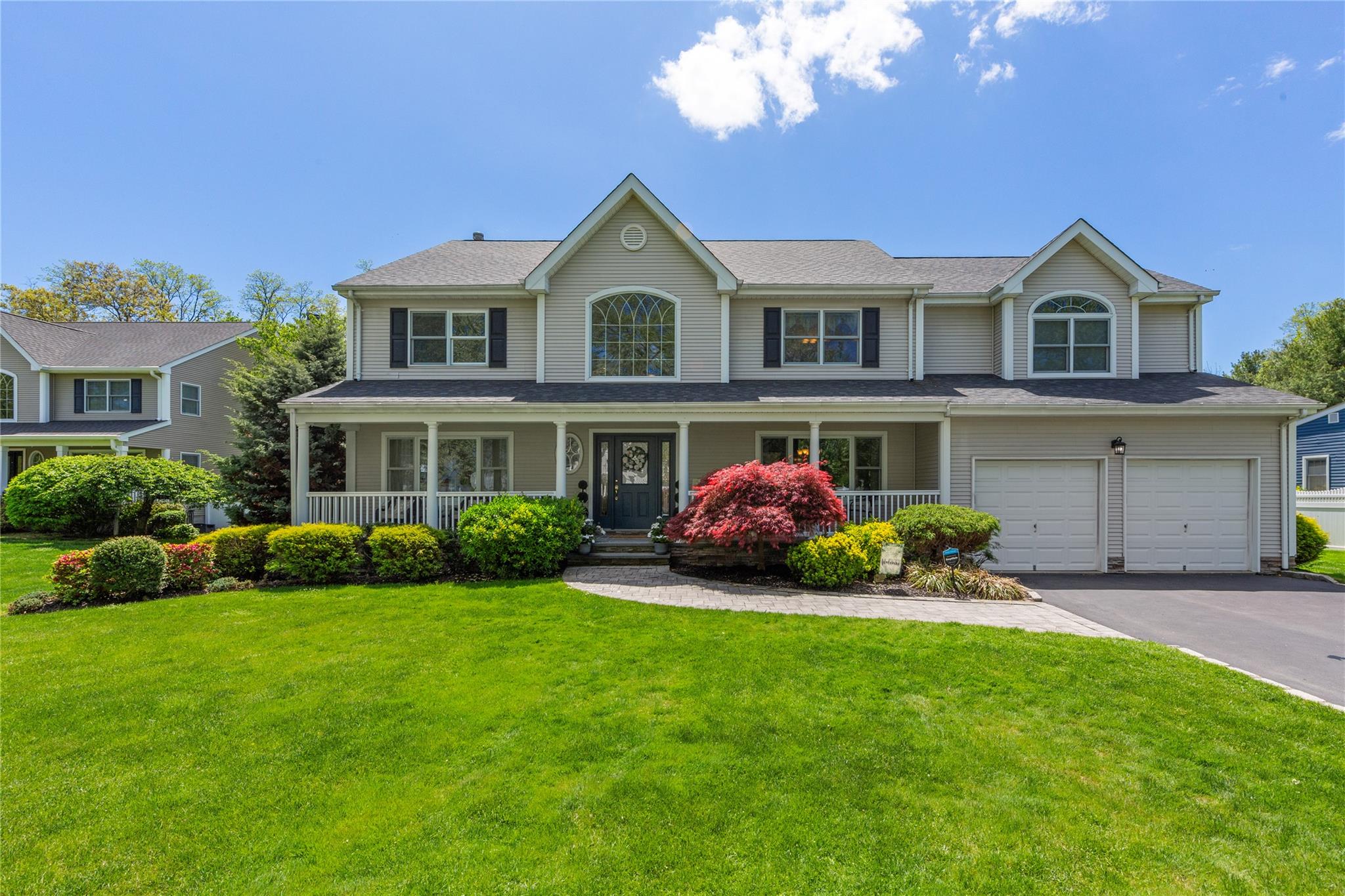 #1 photo, 3 Angelica Court, Hauppauge , NY 11788