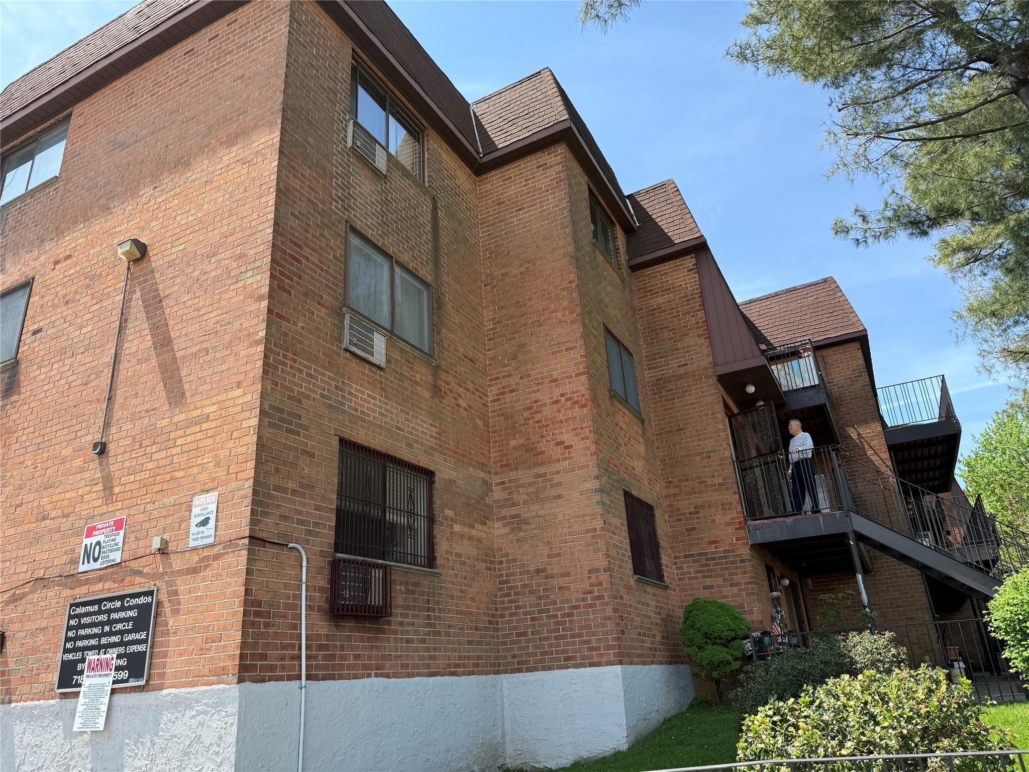 #3 photo, 74-49 Calamus Circle, クイーンズ区 Elmhurst , NY 11373