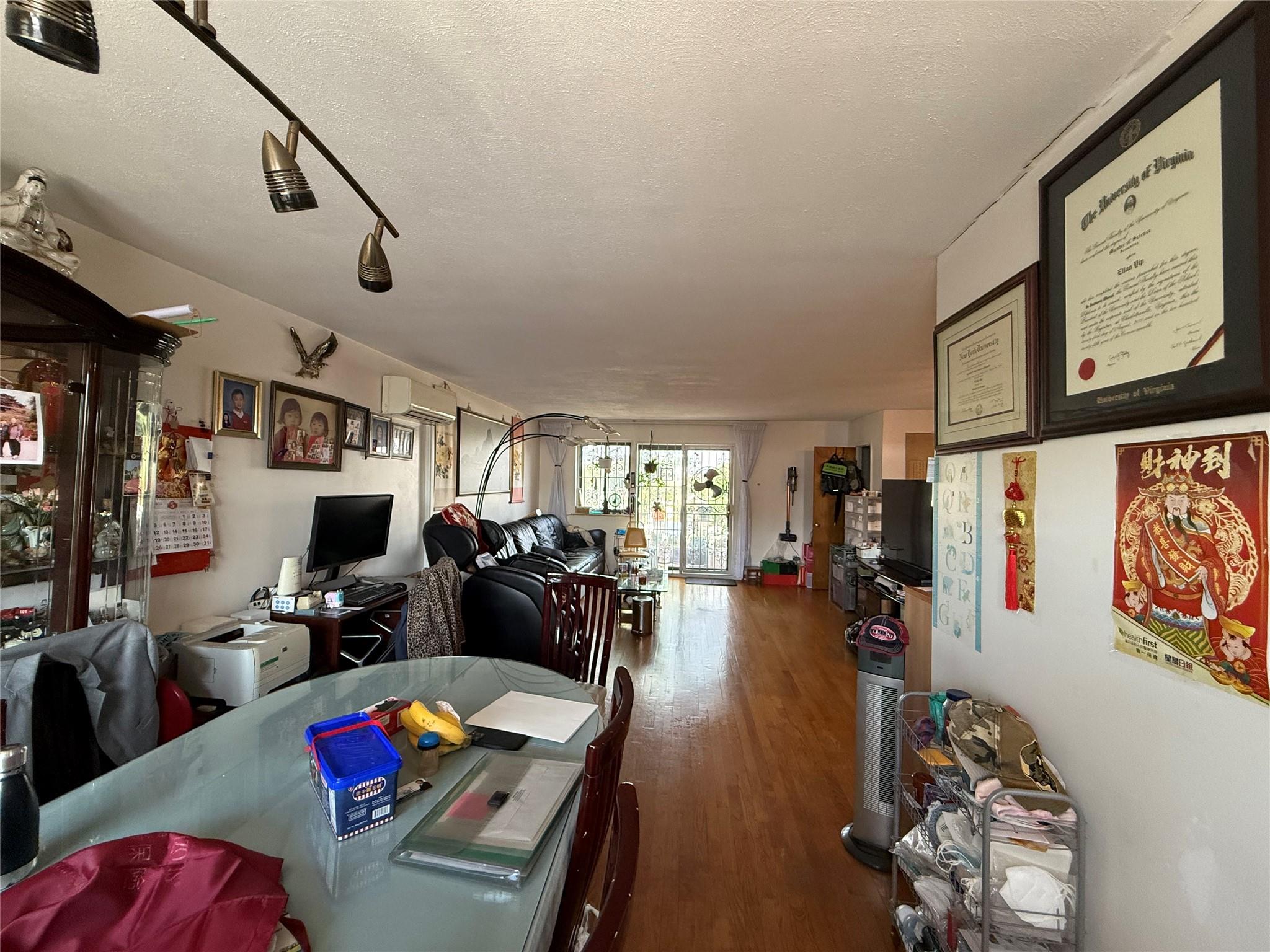 #7 photo, 74-49 Calamus Circle, クイーンズ区 Elmhurst , NY 11373