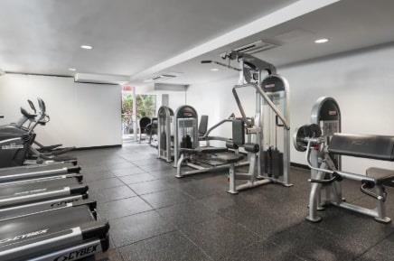 #16 photo, 425 E 13th Street, マンハッタン New York (Manhattan) , NY 10009