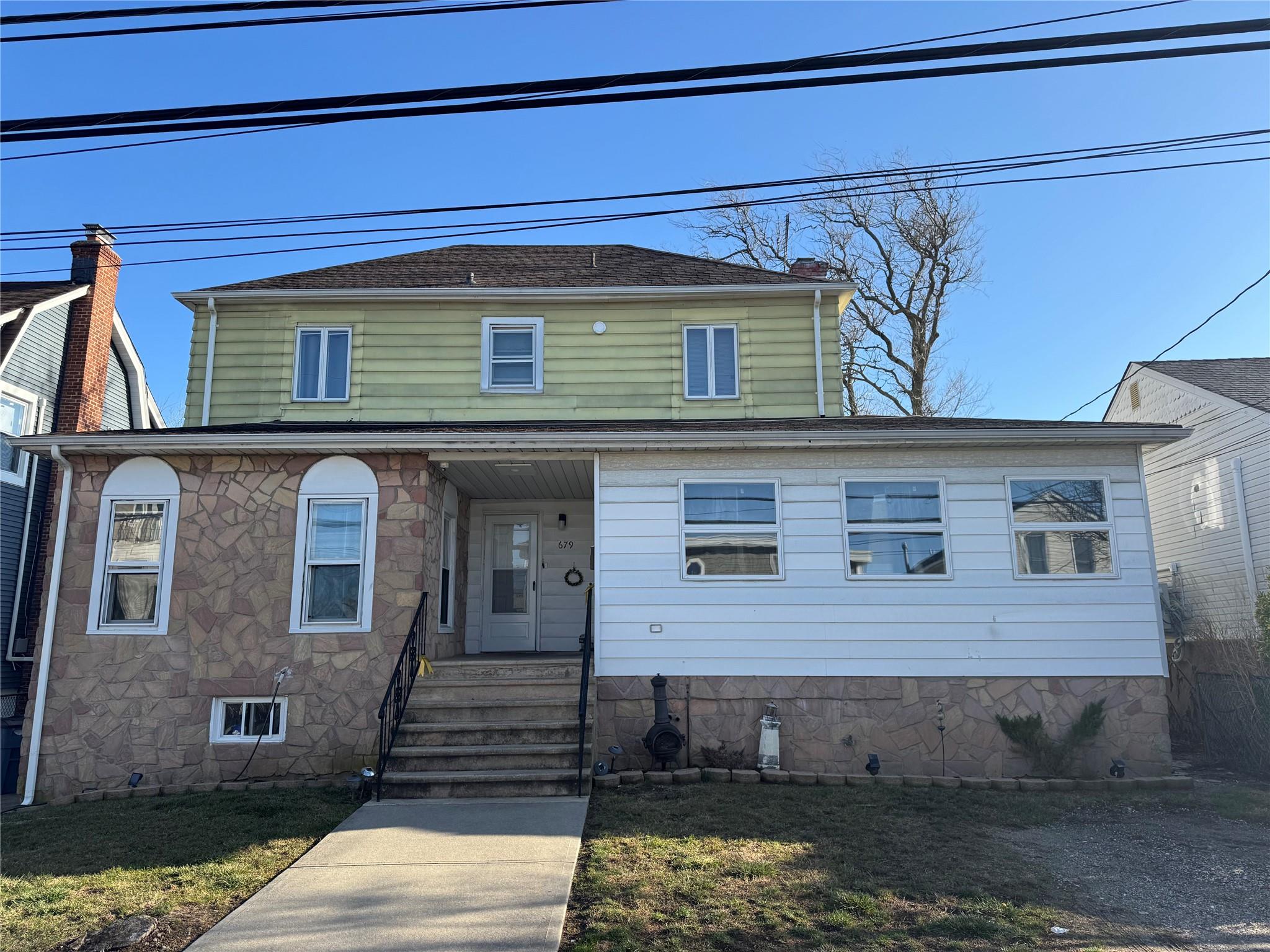 #1 photo, 679 S Bayview Avenue, Freeport , NY 11520