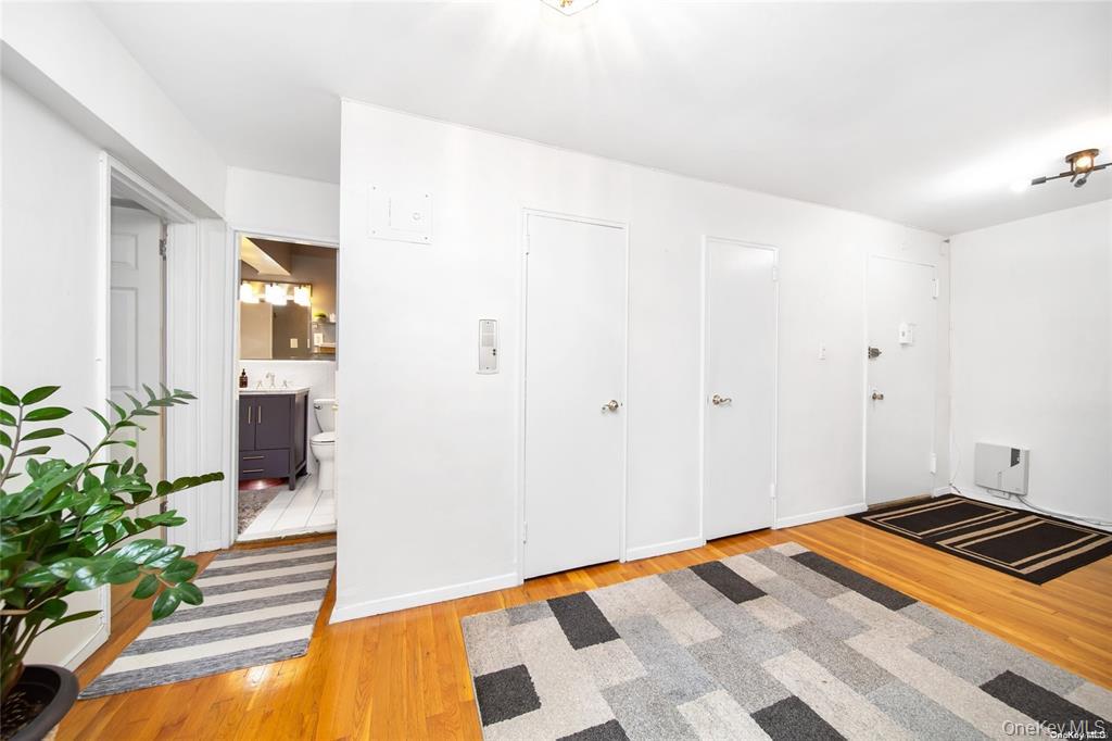 #4 photo, 241-20 Northern Blvd, クイーンズ区 Little Neck , NY 11362