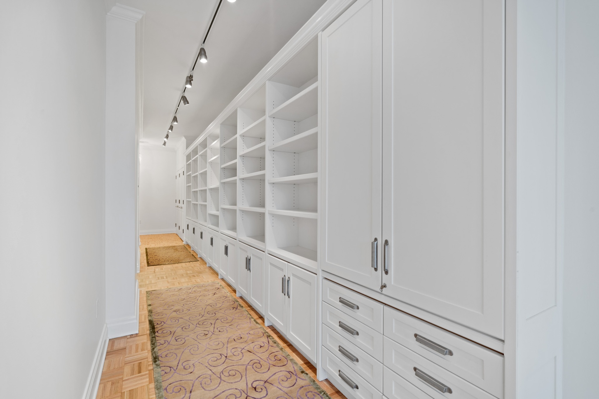 #5 photo, 350 E 82nd Street, マンハッタン Upper East Side , NY 10028