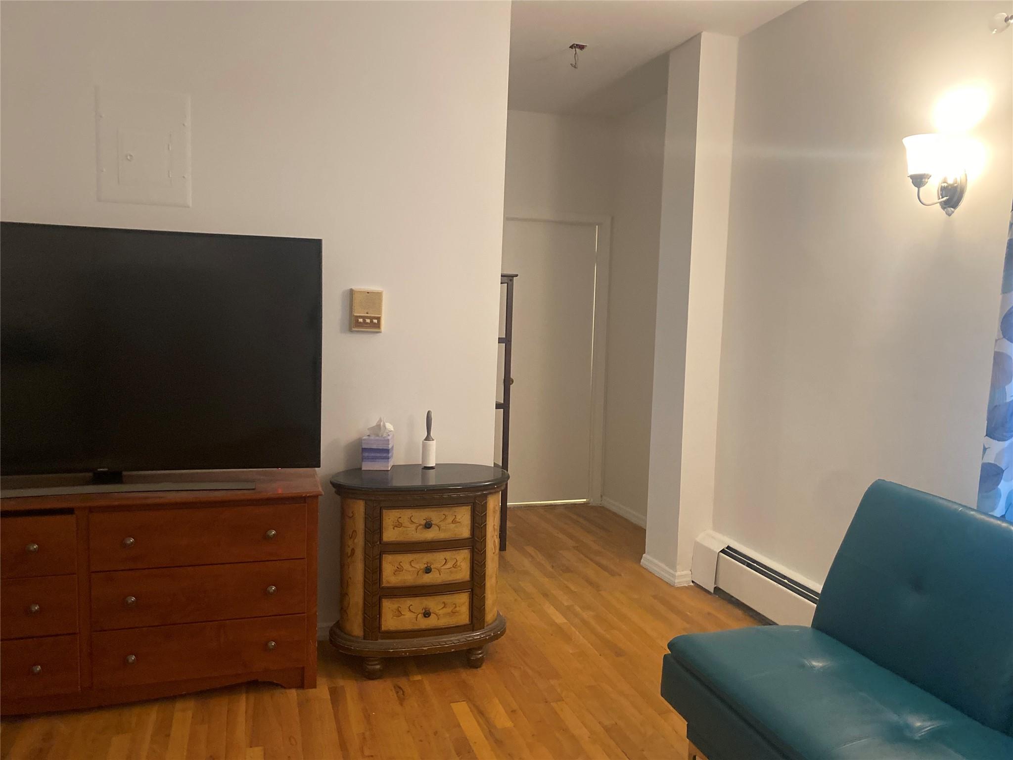 #9 photo, 8410 101st Street, クイーンズ区 Richmond Hill , NY 11418