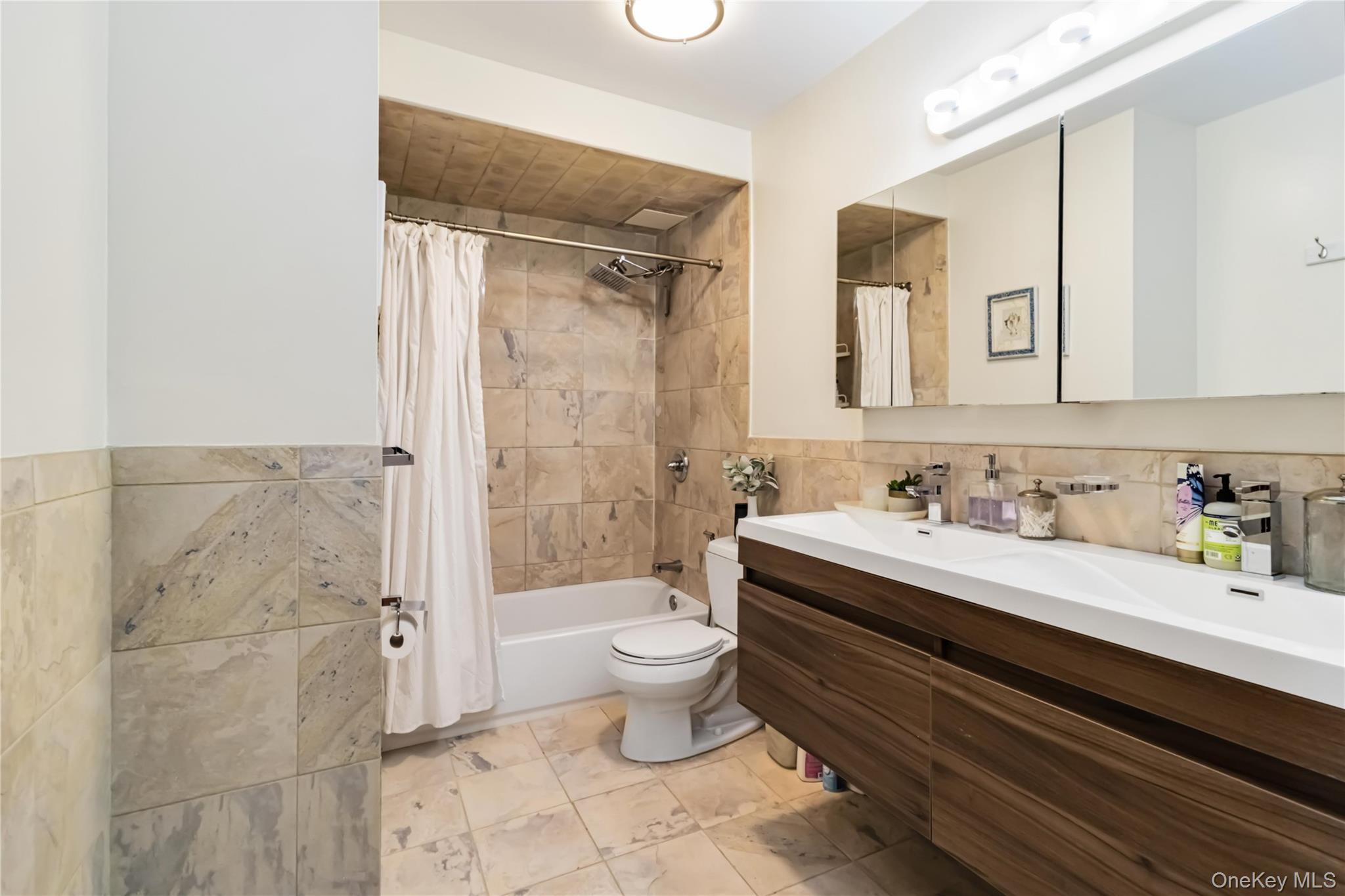 #12 photo, 48-51 58th Lane, クイーンズ区 Woodside , NY 11377