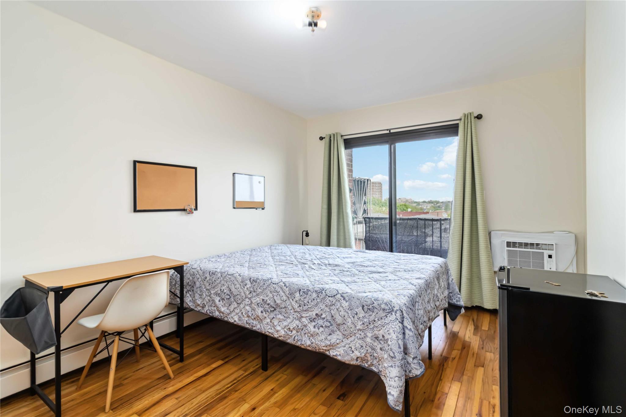 #18 photo, 48-51 58th Lane, クイーンズ区 Woodside , NY 11377