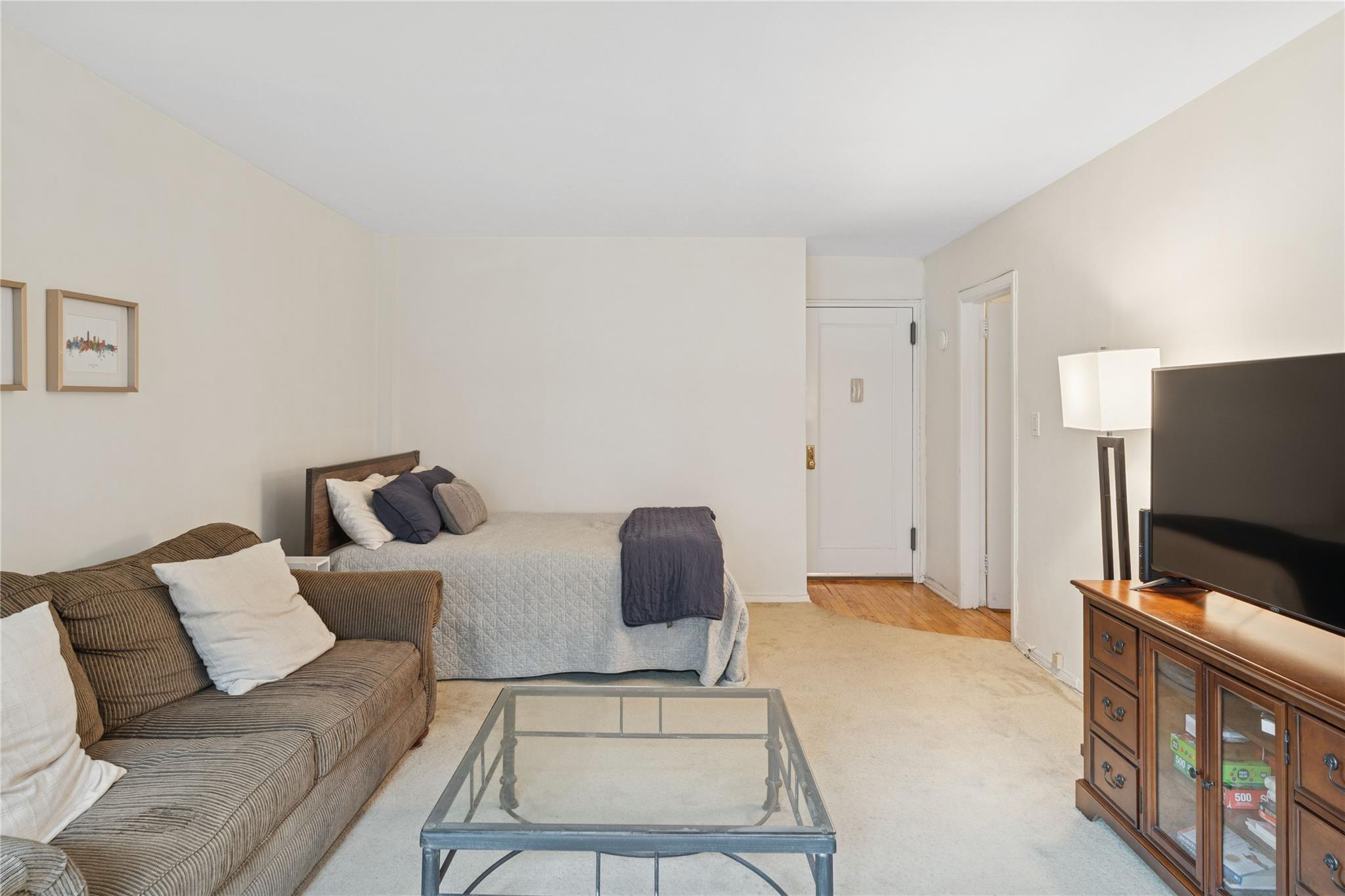 #6 photo, 91 Tulip Avenue, Floral Park , NY 11001