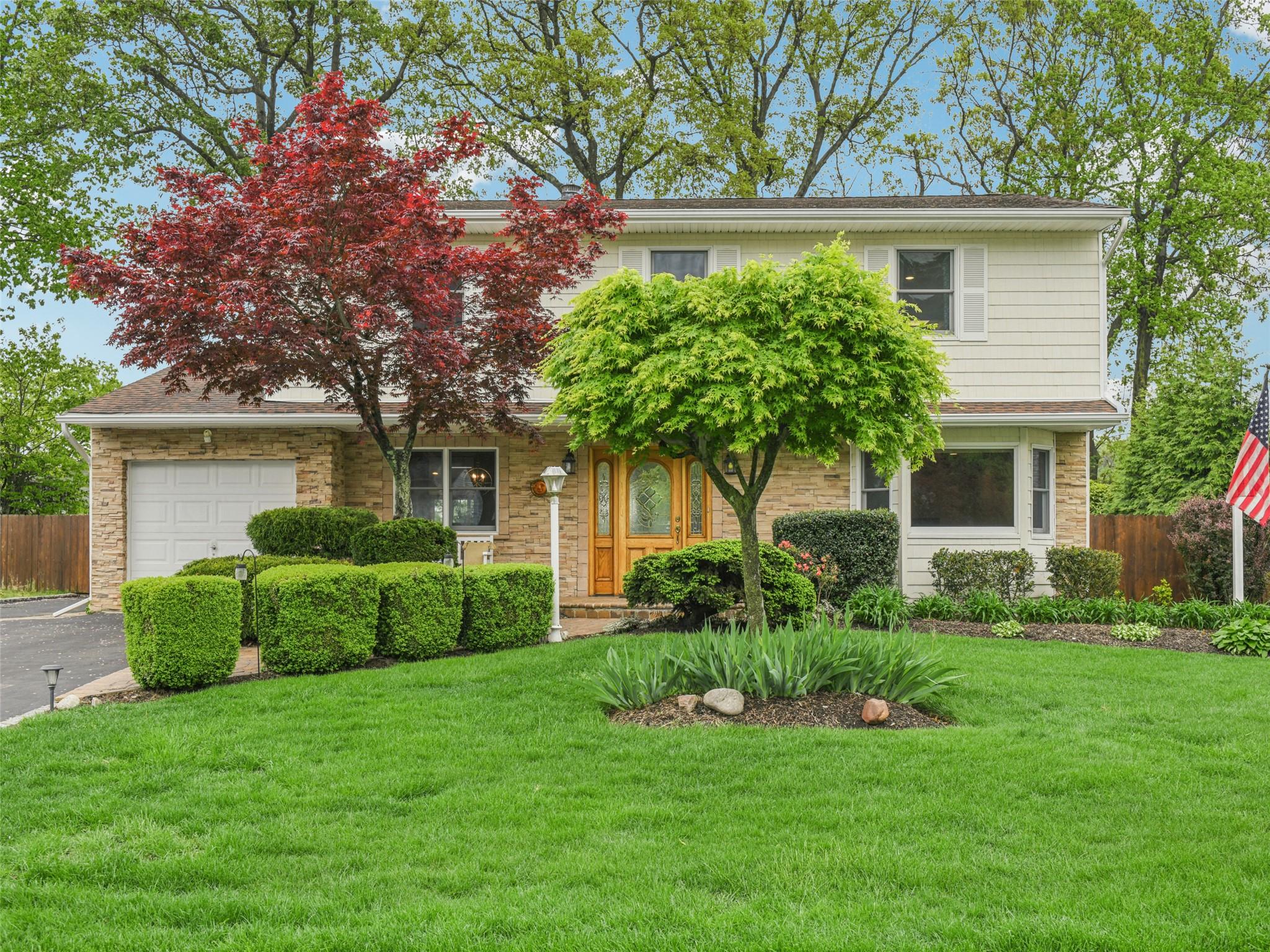 #1 photo, 52 Bowman Lane, سوفولك Kings Park , NY 11754