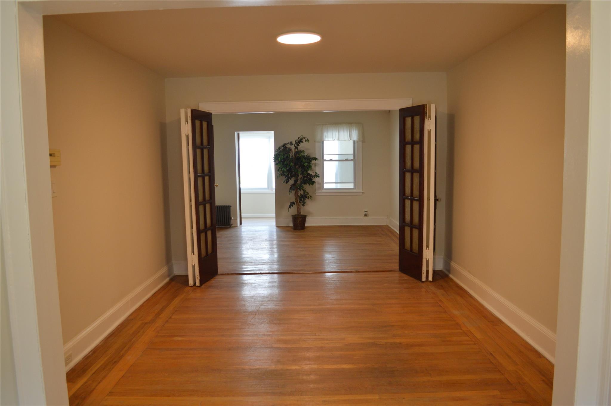 #13 photo, 1916 23rd Road, Astoria , NY 11105