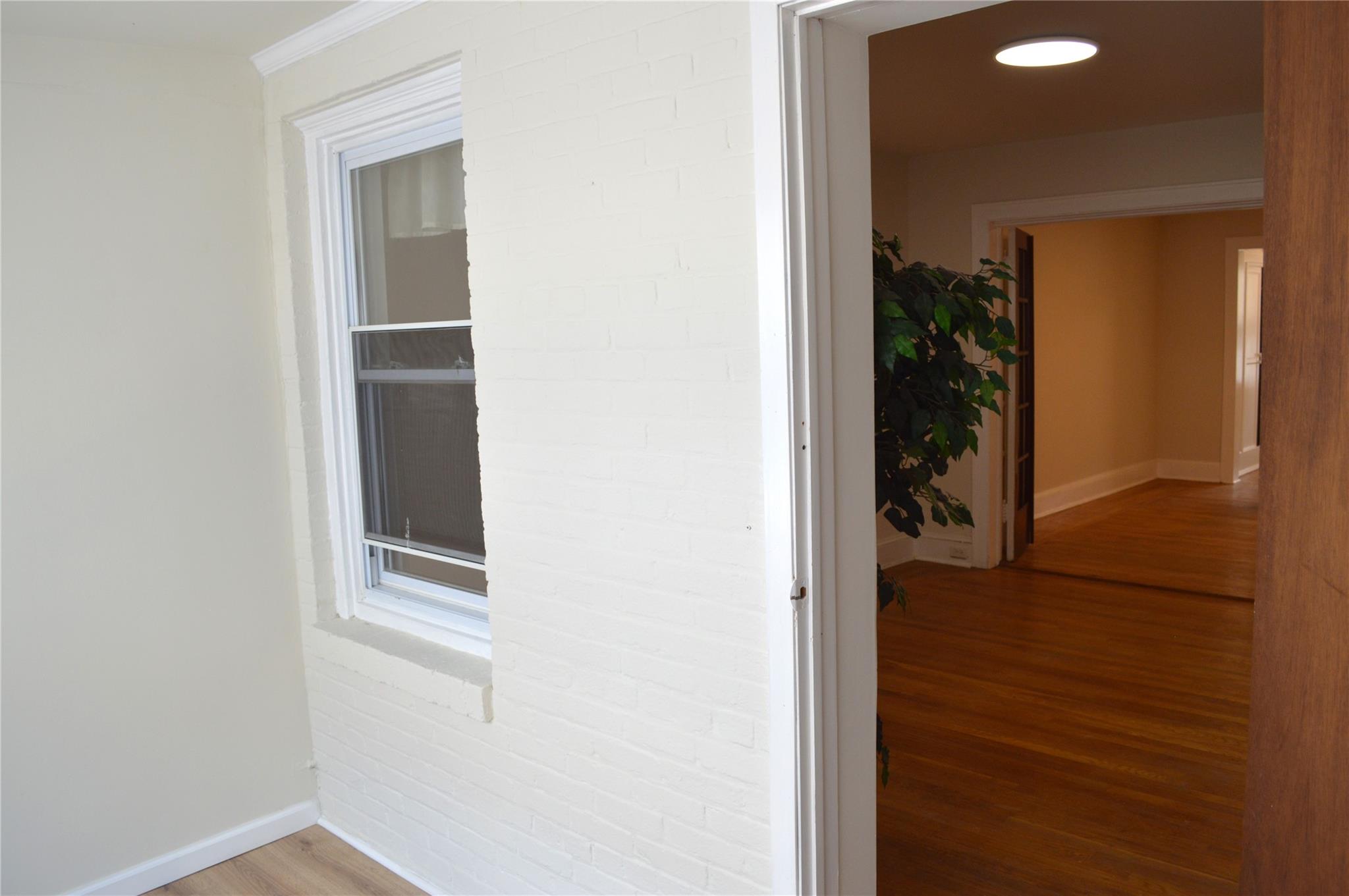 #16 photo, 1916 23rd Road, Astoria , NY 11105