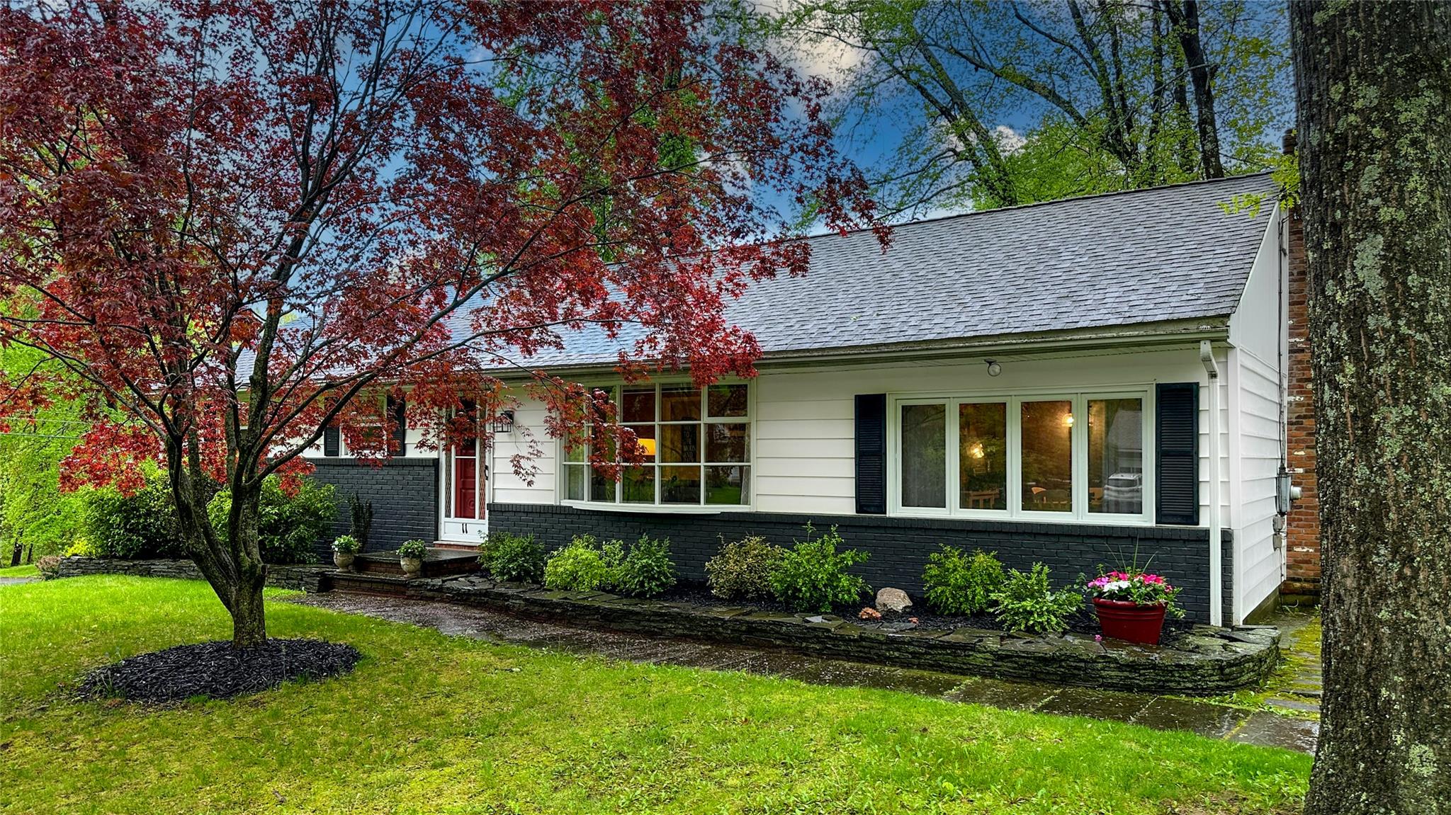 #1 photo, 11 Woodland Drive, New Paltz , NY 12561