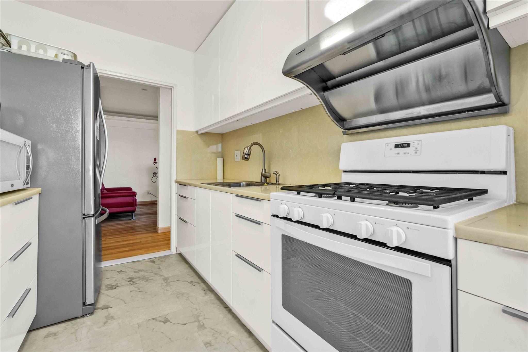 #10 photo, 26-25 141 Street, クイーンズ区 Flushing , NY 11354