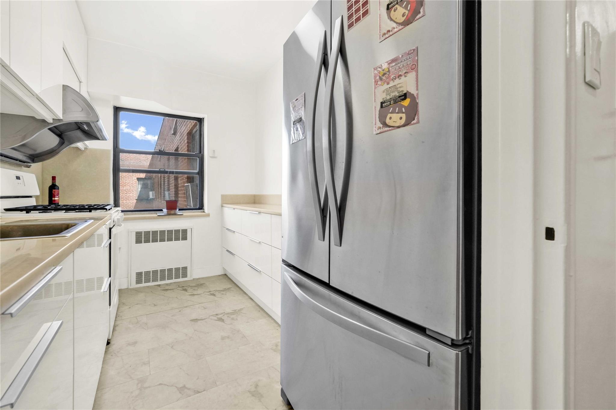 #11 photo, 26-25 141 Street, クイーンズ区 Flushing , NY 11354