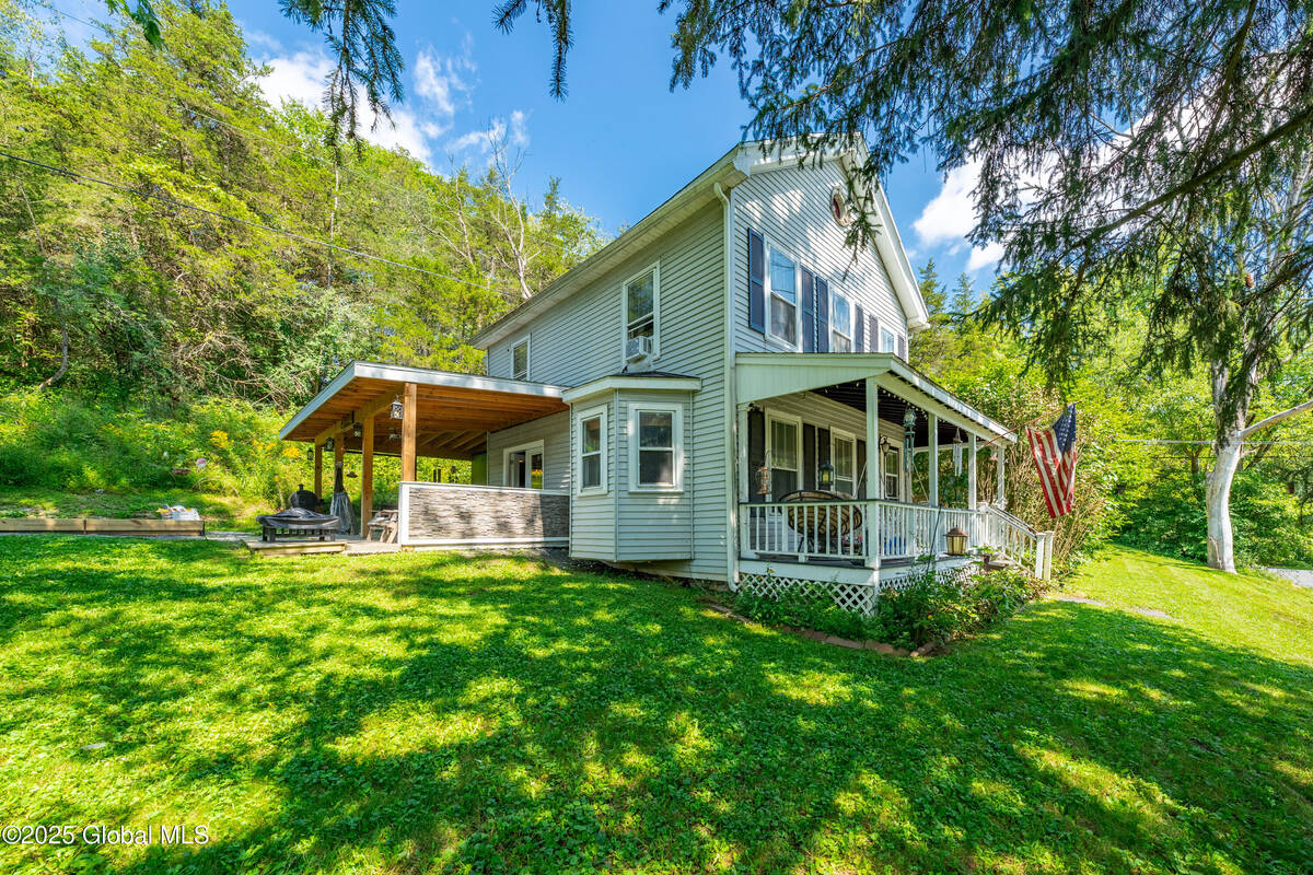 #1 photo, 418 W Ghent Road, Stockport , NY 12534