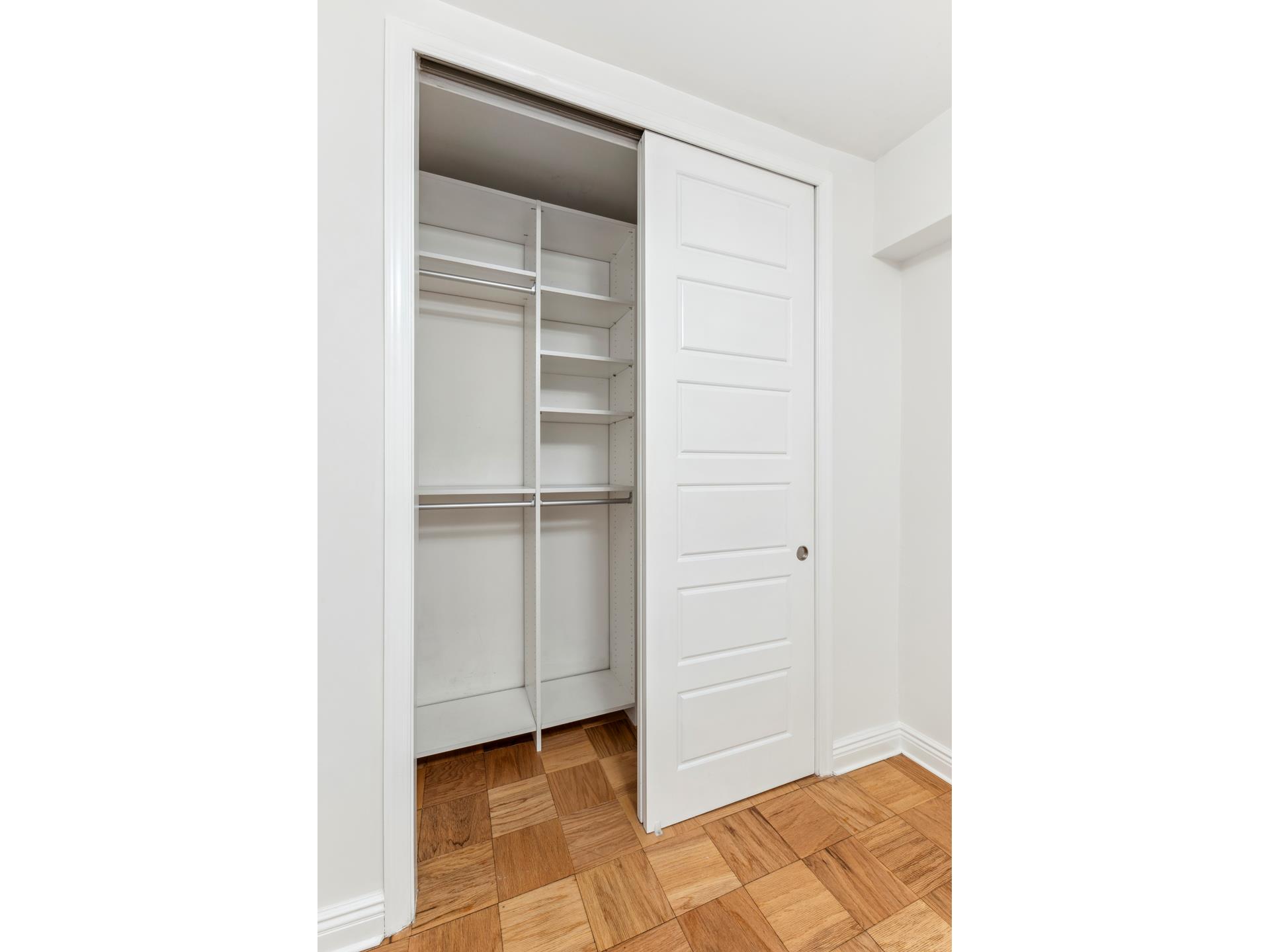 #8 photo, 178 E 80TH Street, マンハッタン Upper East Side , NY 10075