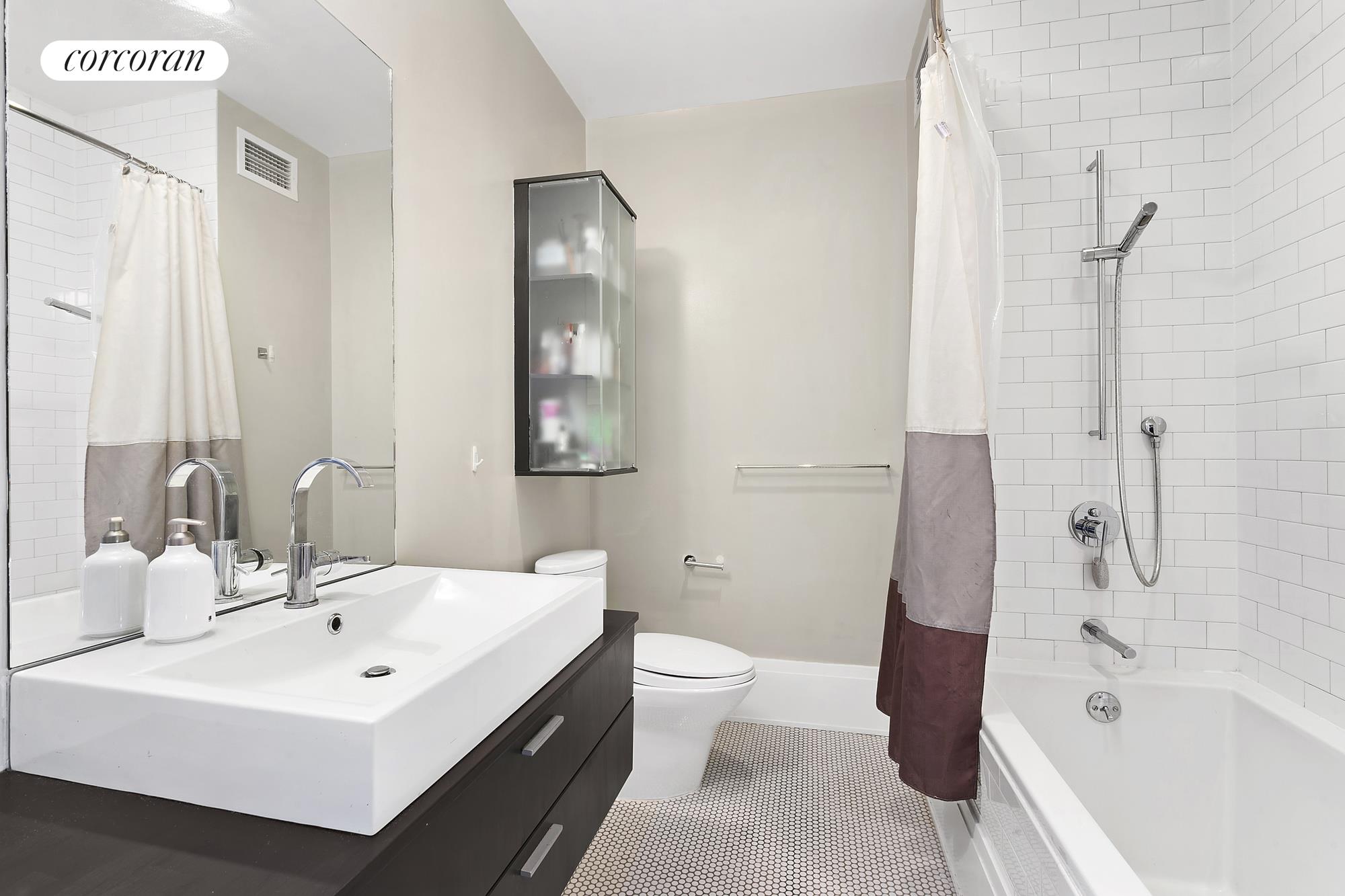 #7 photo, 50 PINE Street, マンハッタン Financial District , NY 10005