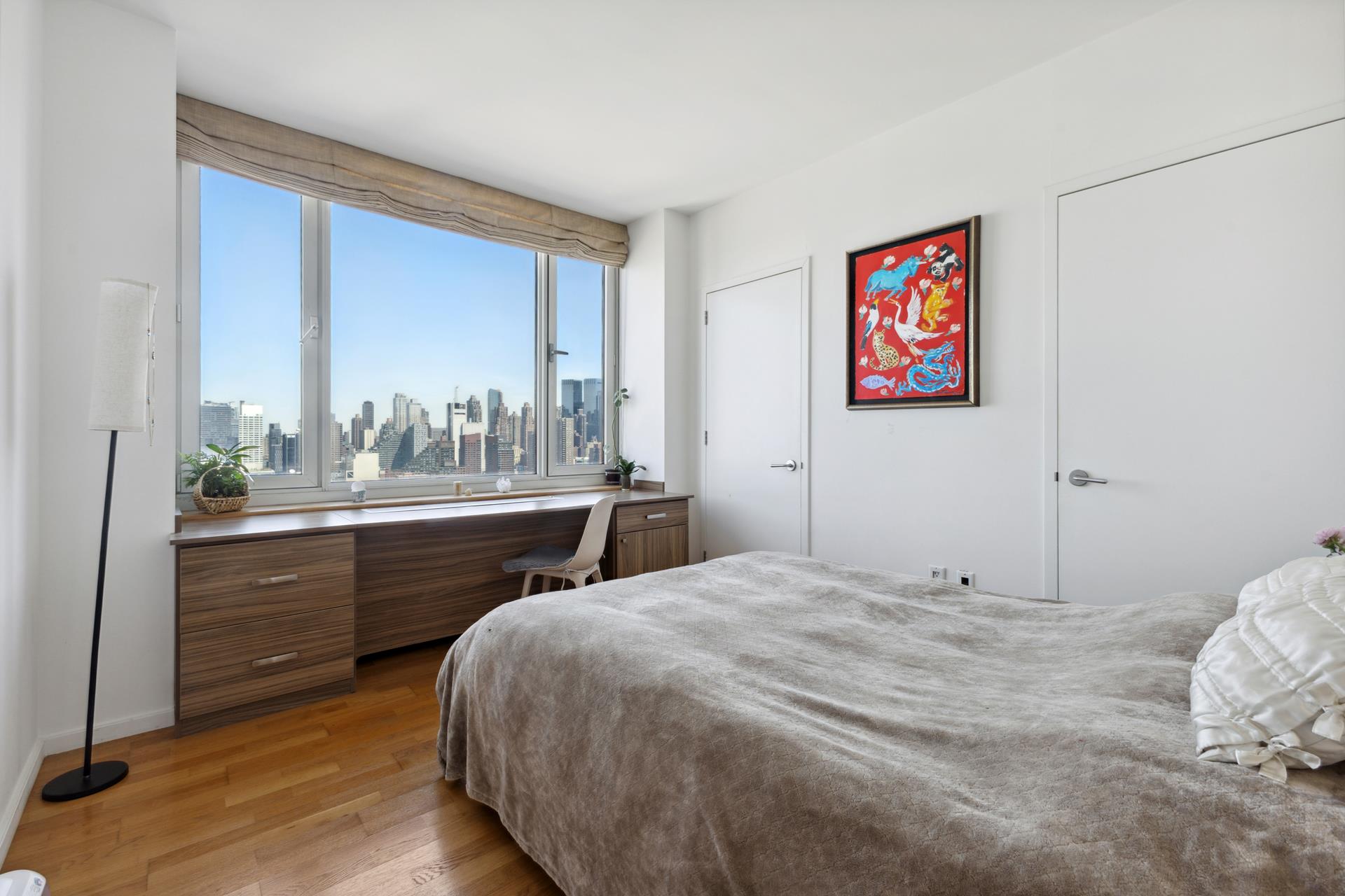 #16 photo, 635 W 42ND Street, マンハッタン Hells Kitchen , NY 10036