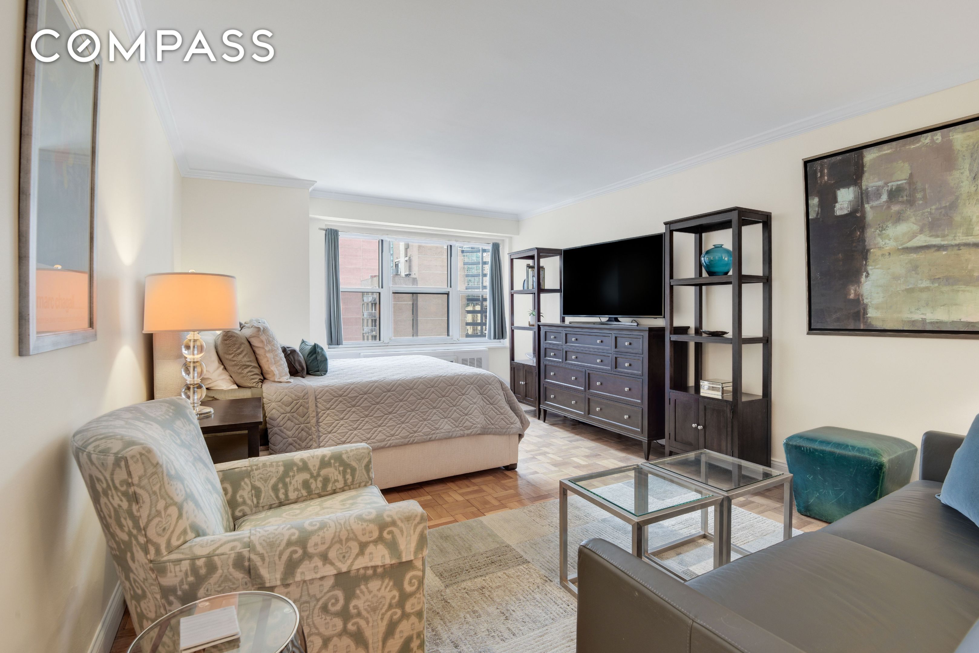 #1 photo, 251 E 51st Street, Midtown East , NY 10022