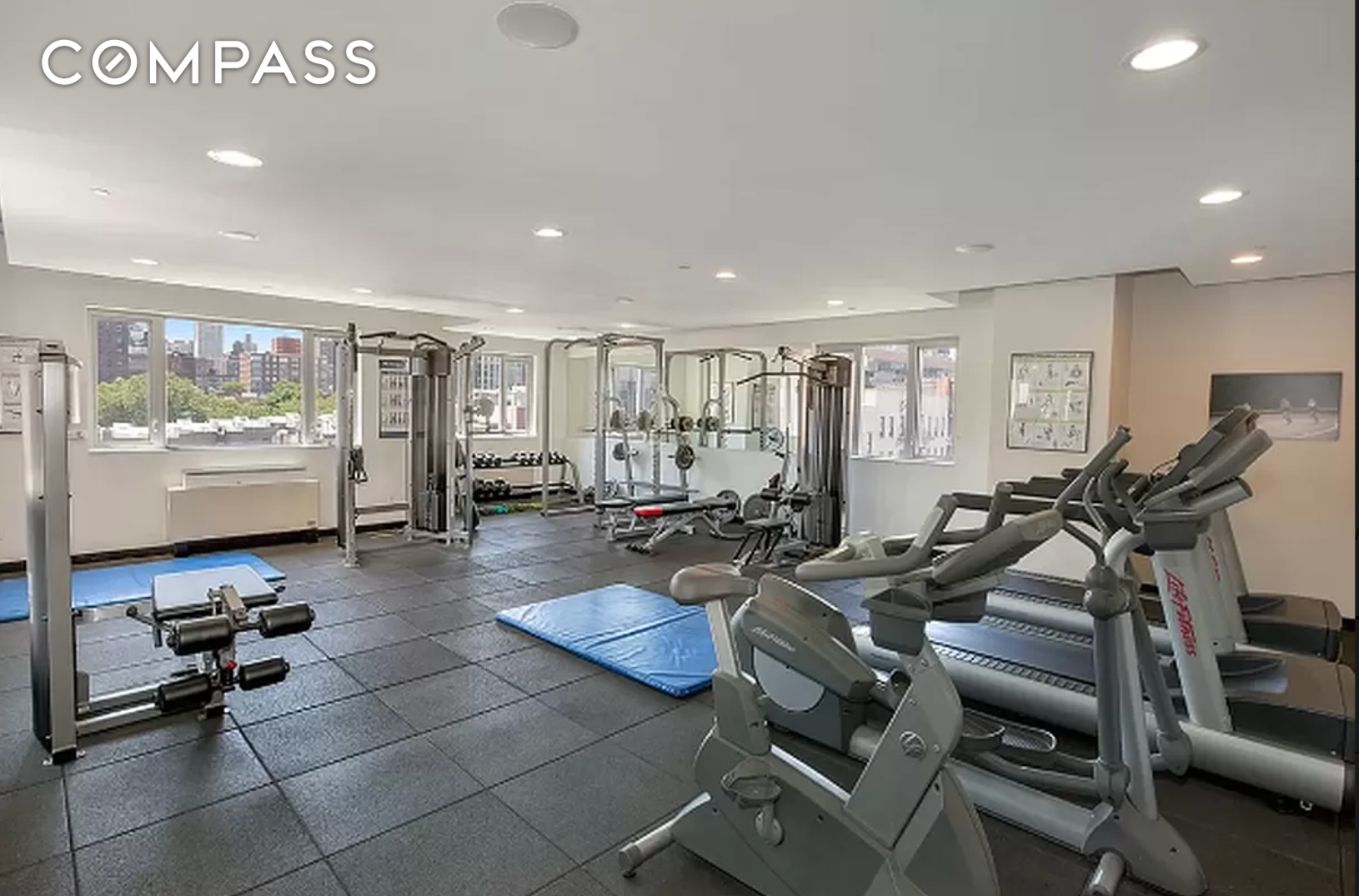 #10 photo, 1810 3rd Avenue, マンハッタン East Harlem , NY 10029