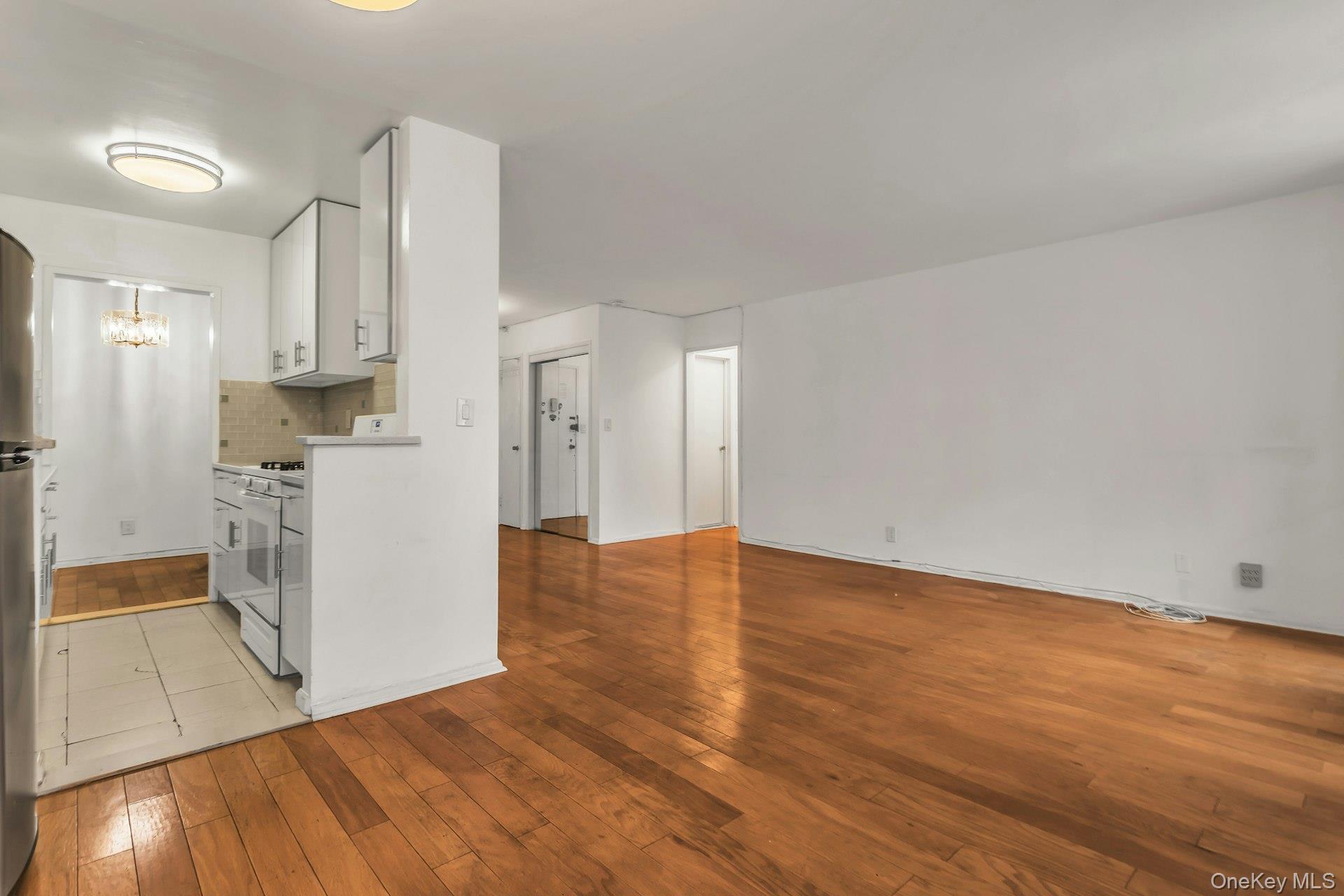 #11 photo, 138-10 Franklin Avenue, Flushing , NY 11355