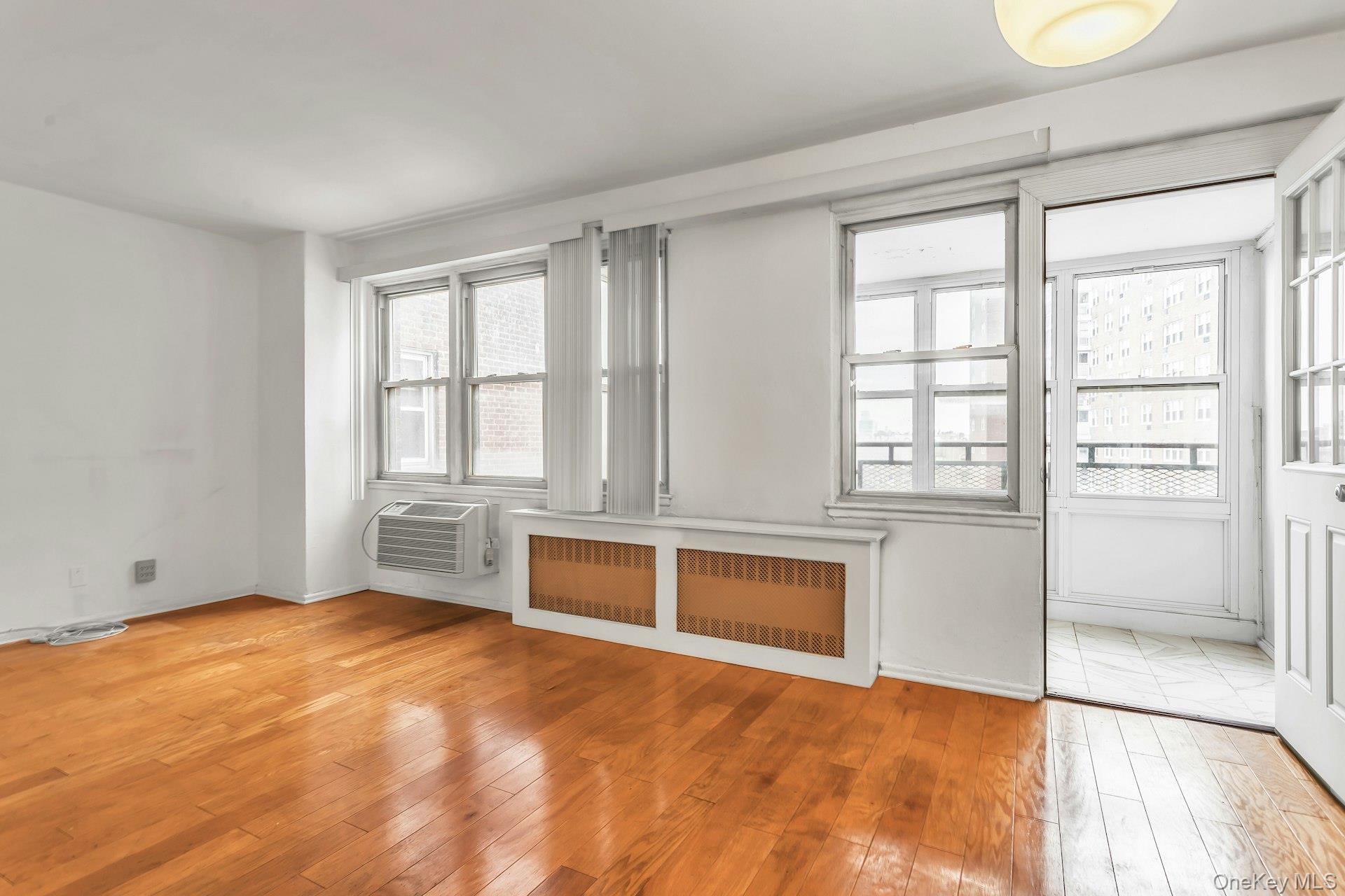 #12 photo, 138-10 Franklin Avenue, Flushing , NY 11355