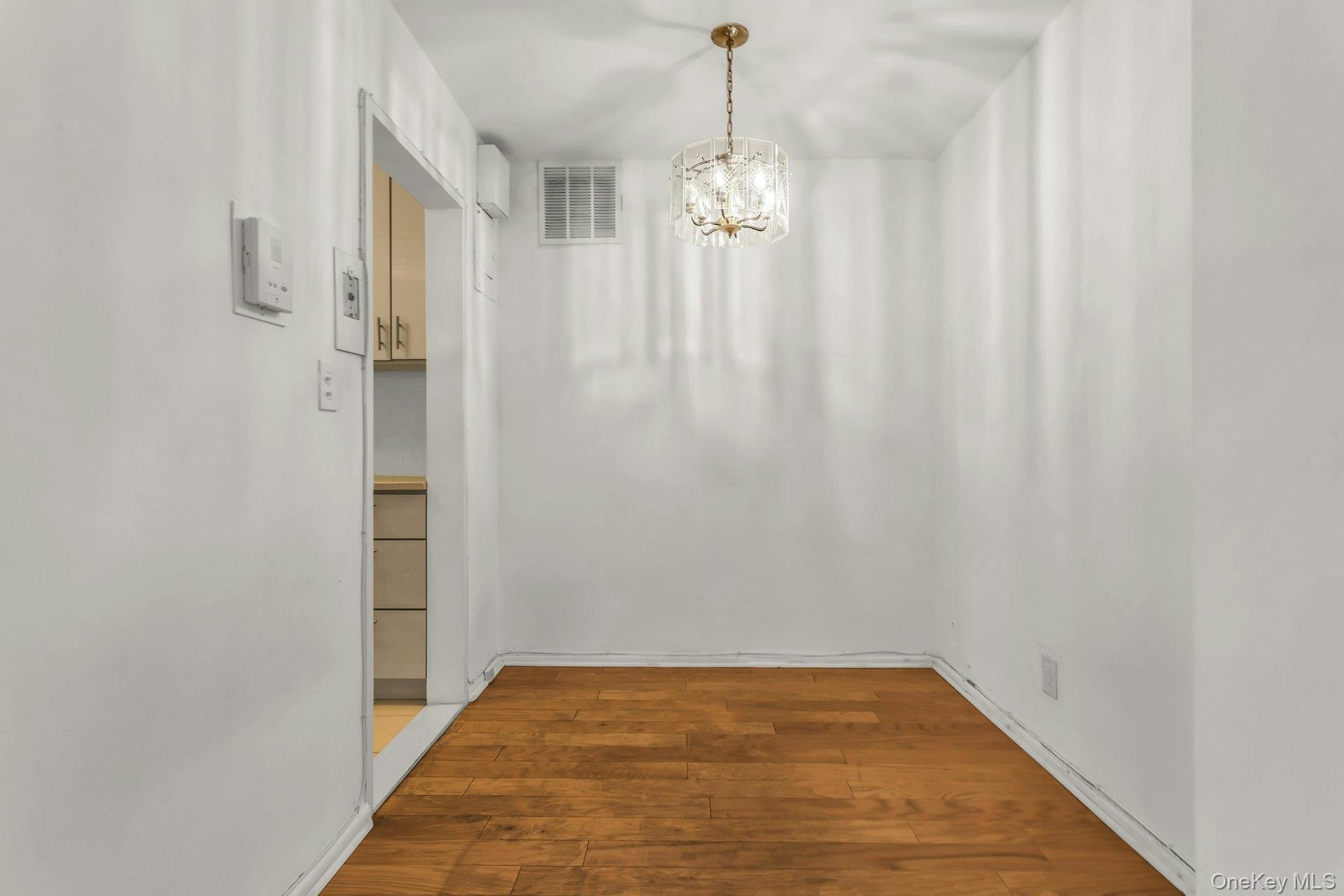 #17 photo, 138-10 Franklin Avenue, Flushing , NY 11355